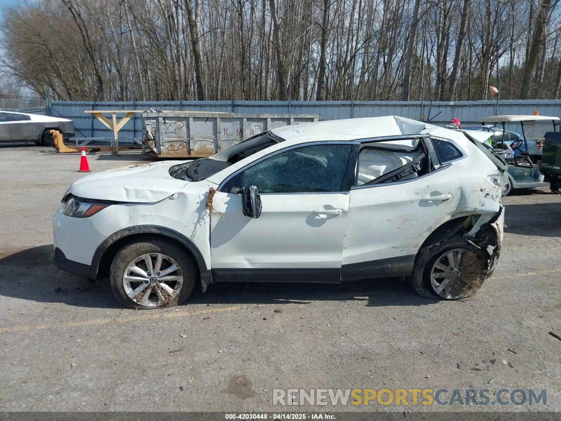 13 Photograph of a damaged car JN1BJ1CR9KW347948 NISSAN ROGUE SPORT 2019
