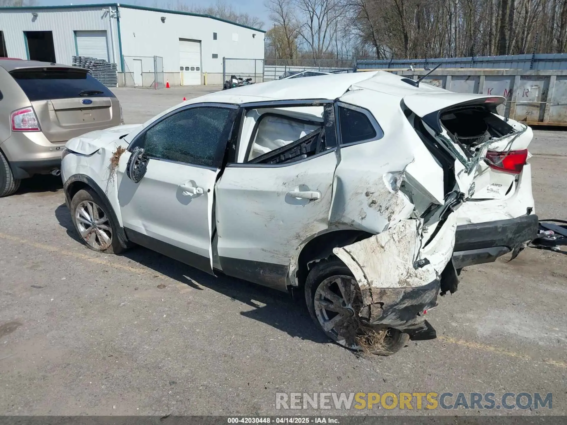 3 Photograph of a damaged car JN1BJ1CR9KW347948 NISSAN ROGUE SPORT 2019