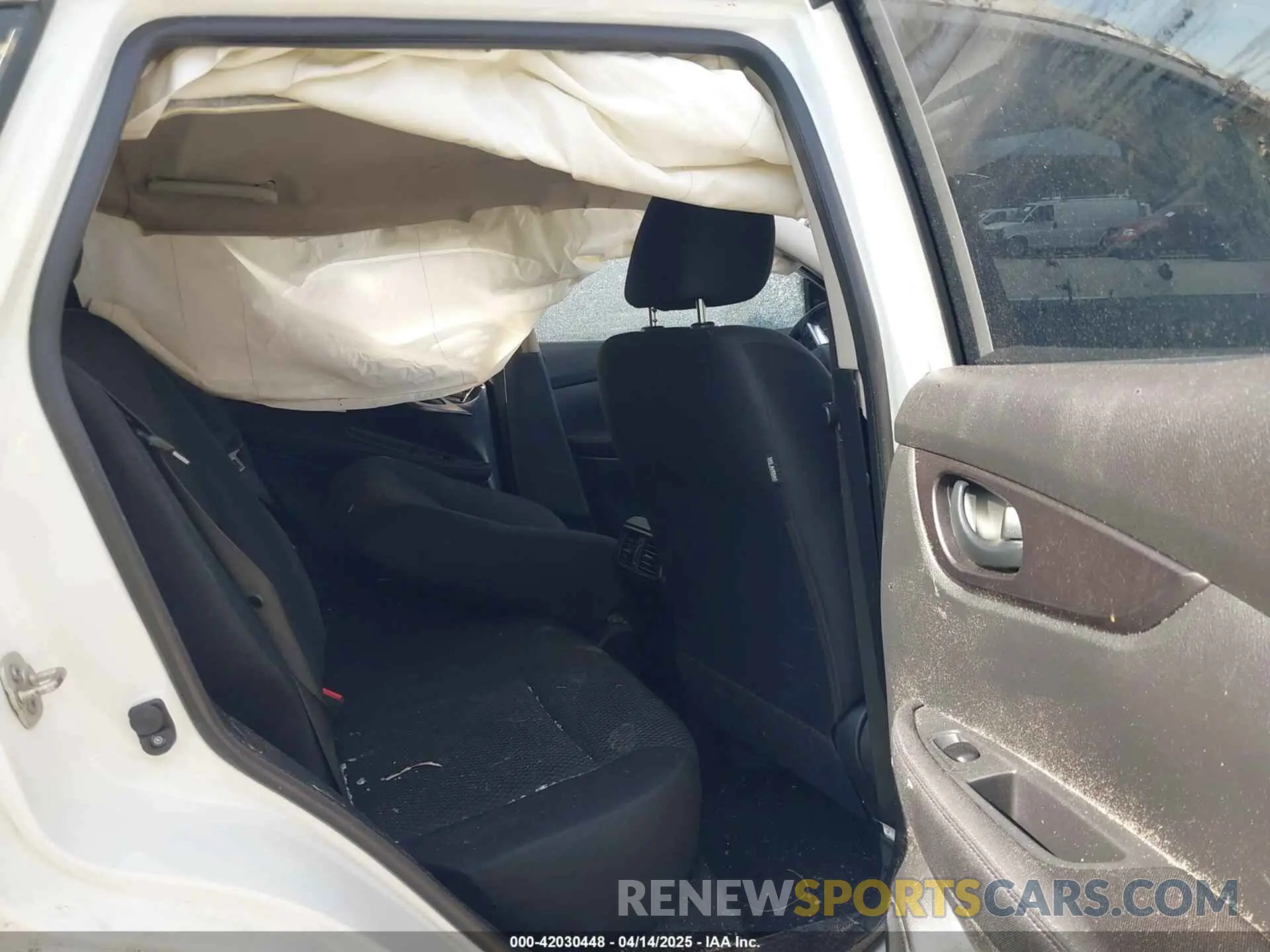 8 Photograph of a damaged car JN1BJ1CR9KW347948 NISSAN ROGUE SPORT 2019