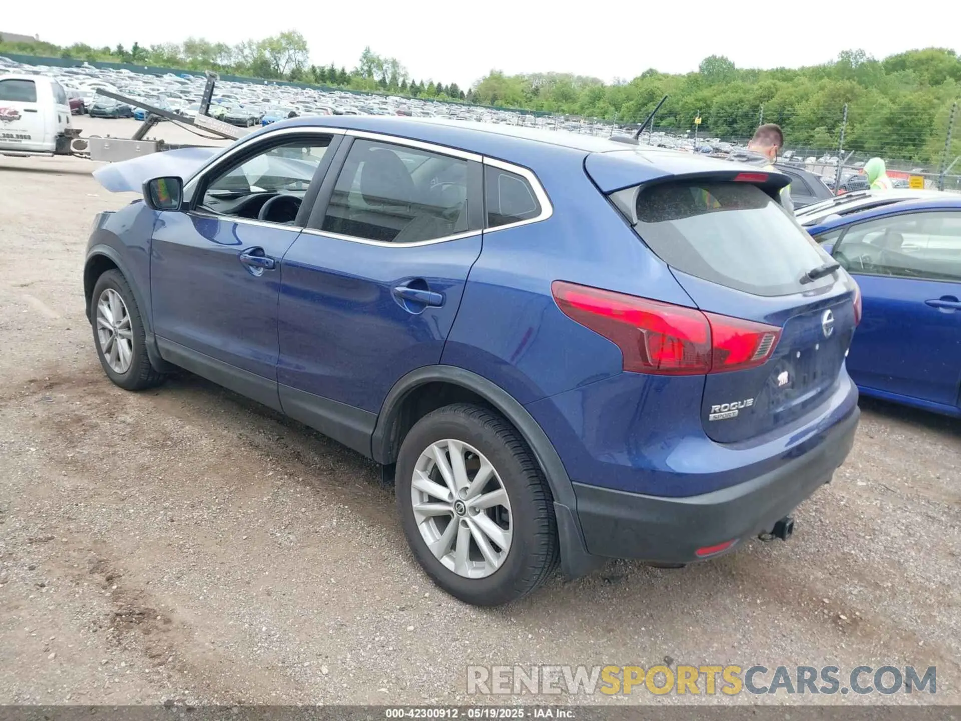 3 Photograph of a damaged car JN1BJ1CR9KW350946 NISSAN ROGUE SPORT 2019