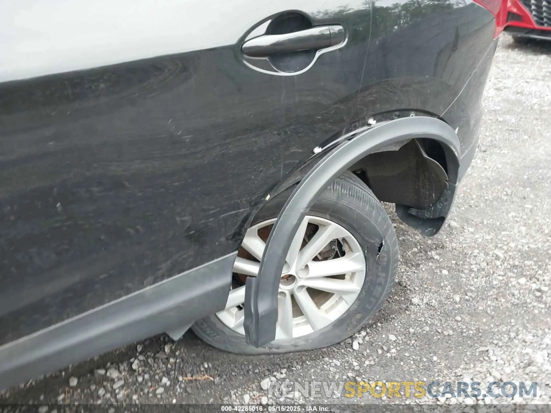 6 Photograph of a damaged car JN1BJ1CR9KW628552 NISSAN ROGUE SPORT 2019