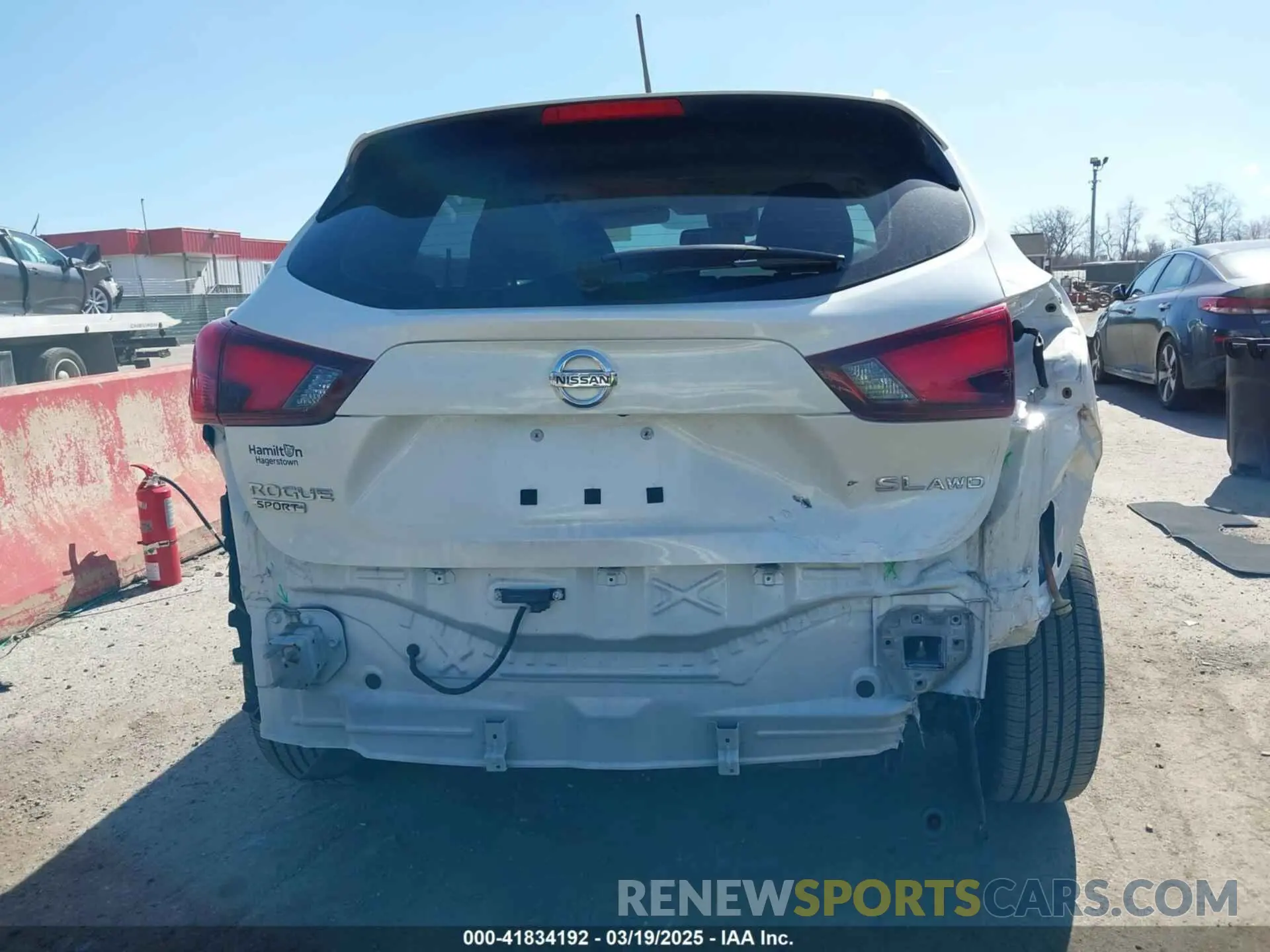 6 Photograph of a damaged car JN1BJ1CR9KW631192 NISSAN ROGUE SPORT 2019