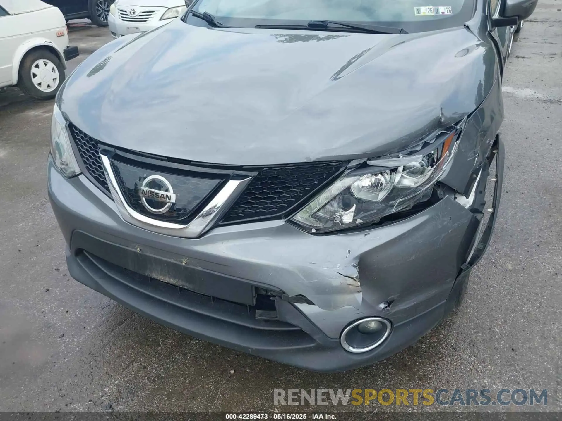 17 Photograph of a damaged car JN1BJ1CRXKW311797 NISSAN ROGUE SPORT 2019