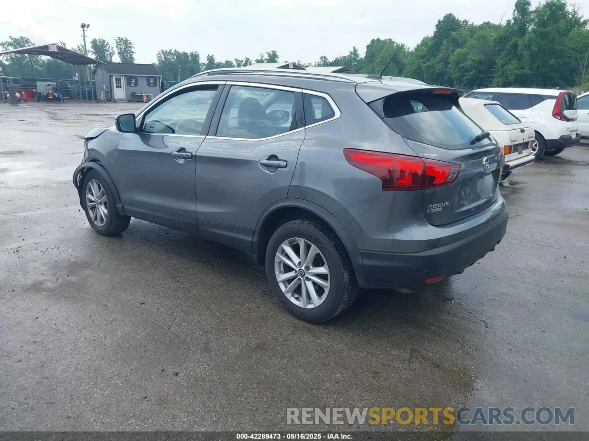 3 Photograph of a damaged car JN1BJ1CRXKW311797 NISSAN ROGUE SPORT 2019