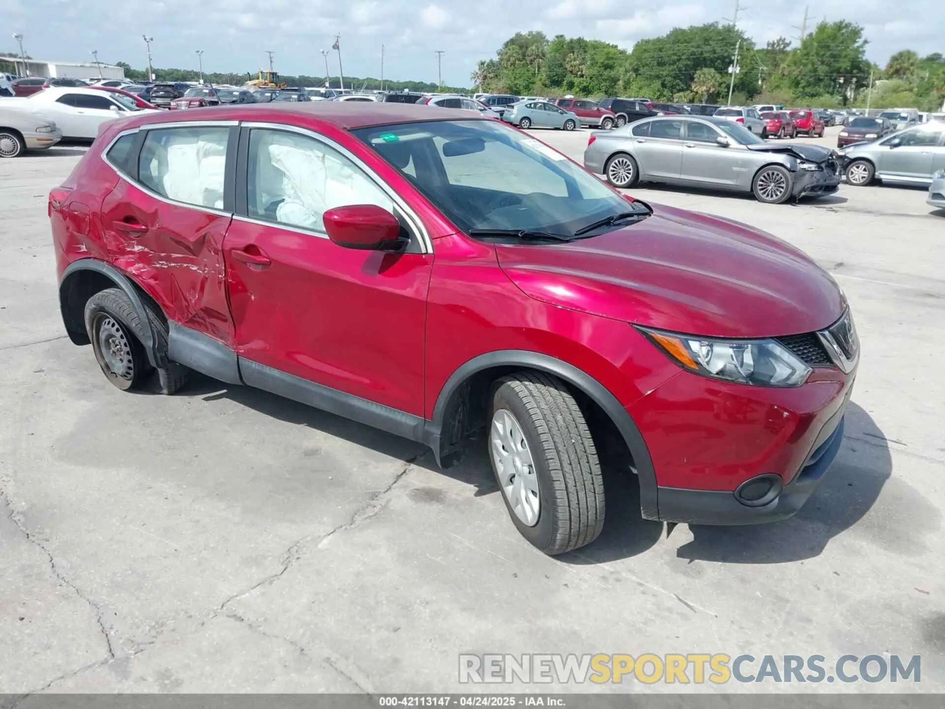 1 Photograph of a damaged car JN1BJ1CRXKW350843 NISSAN ROGUE SPORT 2019