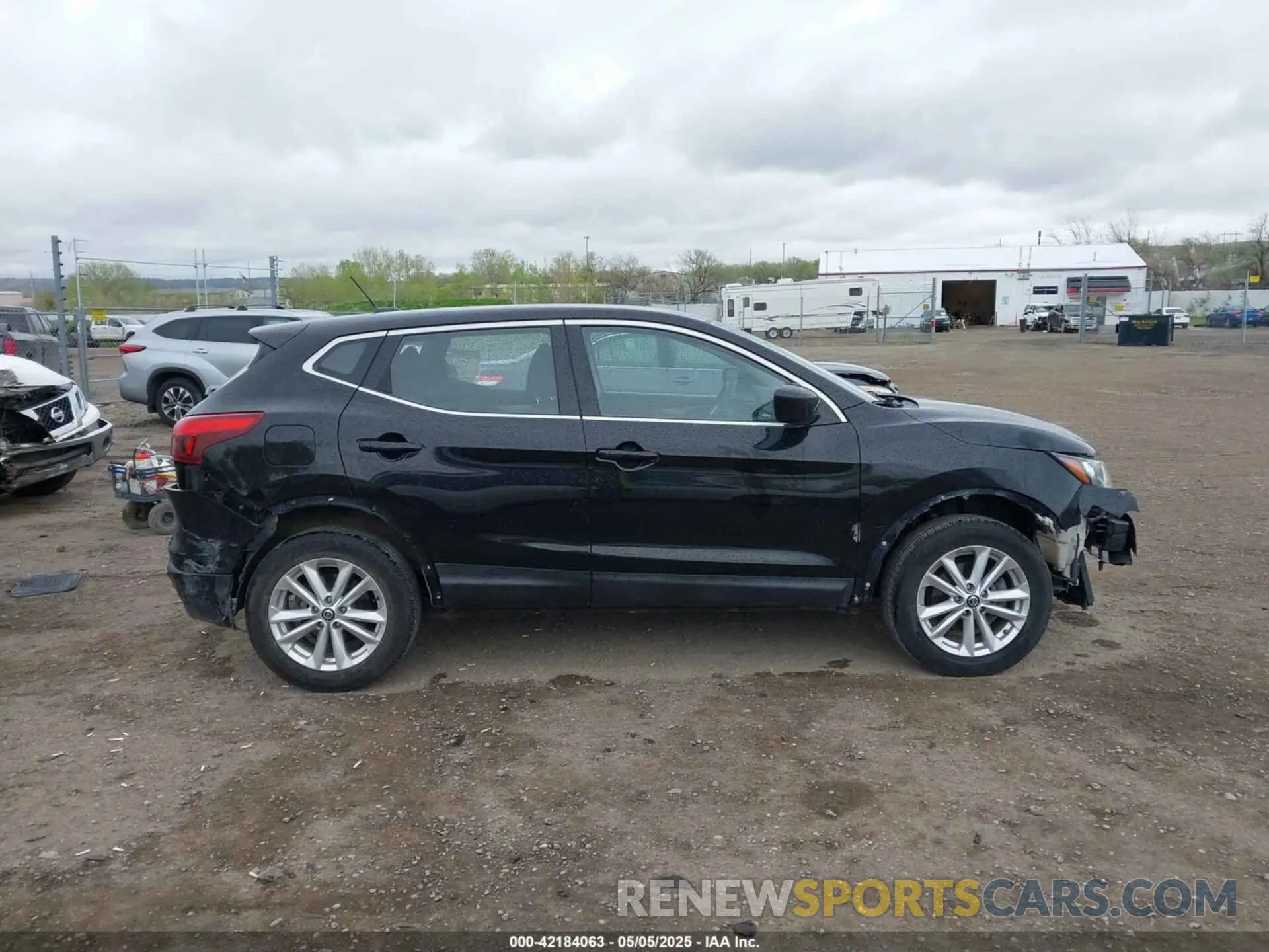 13 Photograph of a damaged car JN1BJ1CRXKW625059 NISSAN ROGUE SPORT 2019