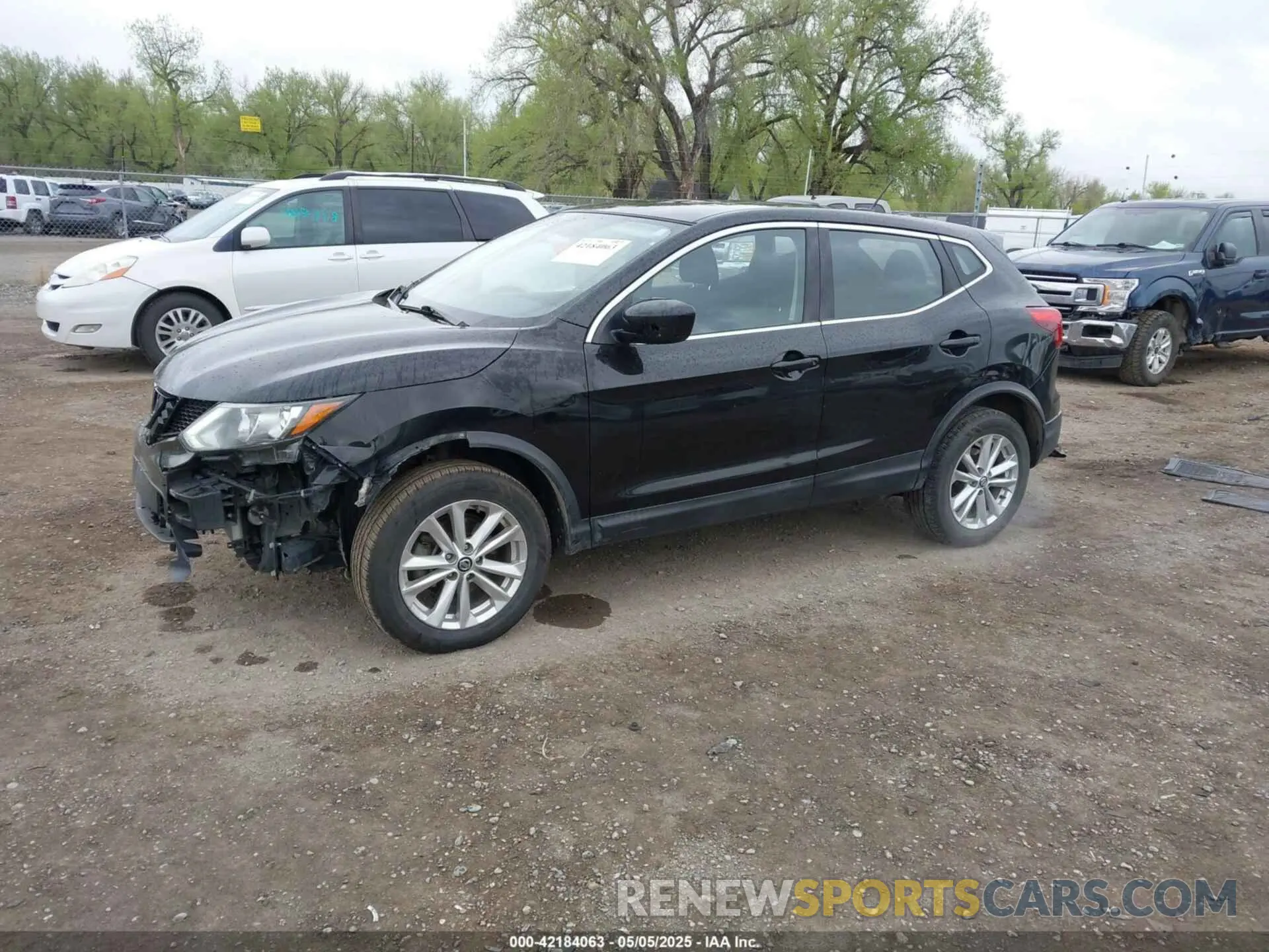 2 Photograph of a damaged car JN1BJ1CRXKW625059 NISSAN ROGUE SPORT 2019