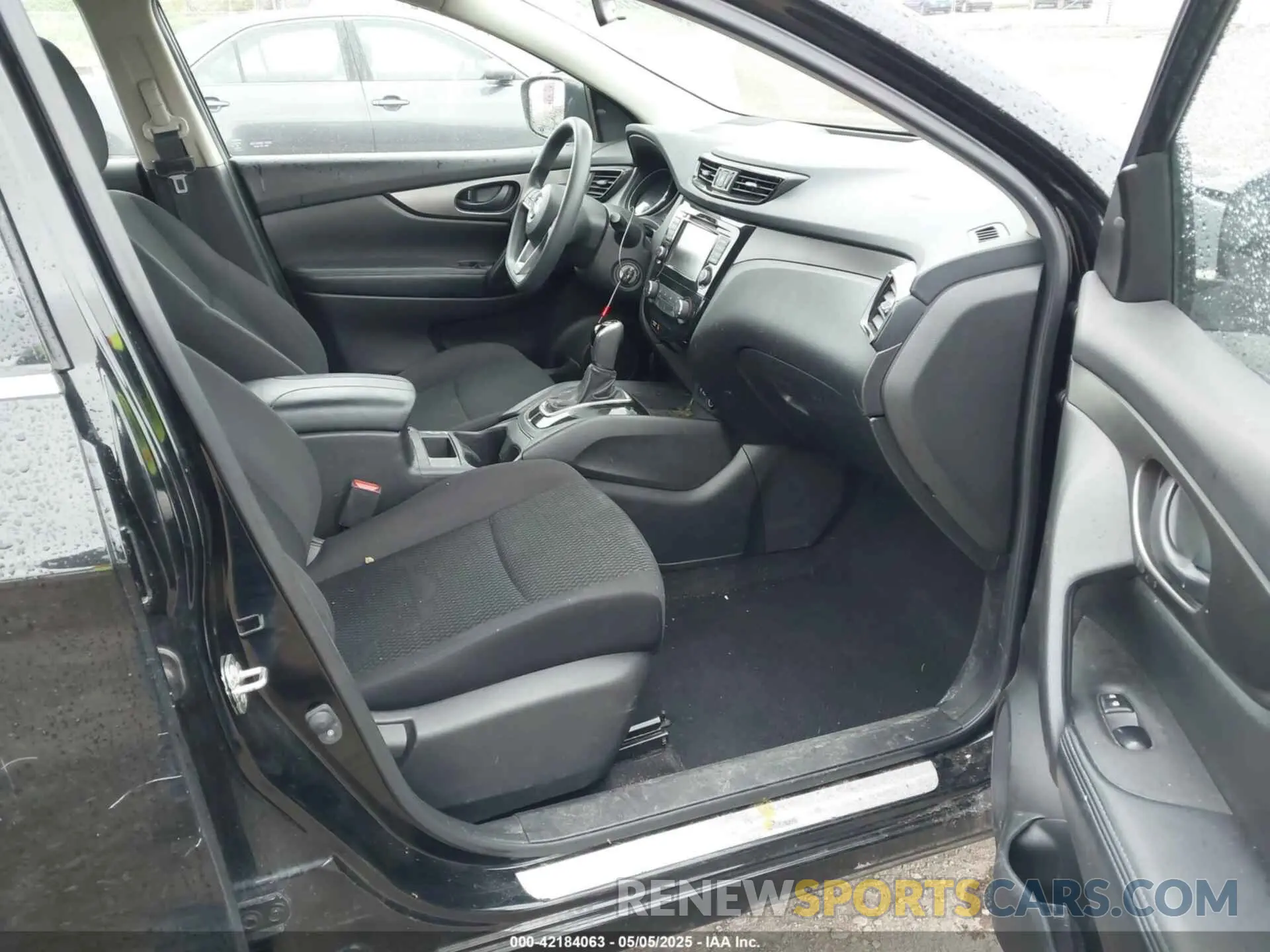 5 Photograph of a damaged car JN1BJ1CRXKW625059 NISSAN ROGUE SPORT 2019