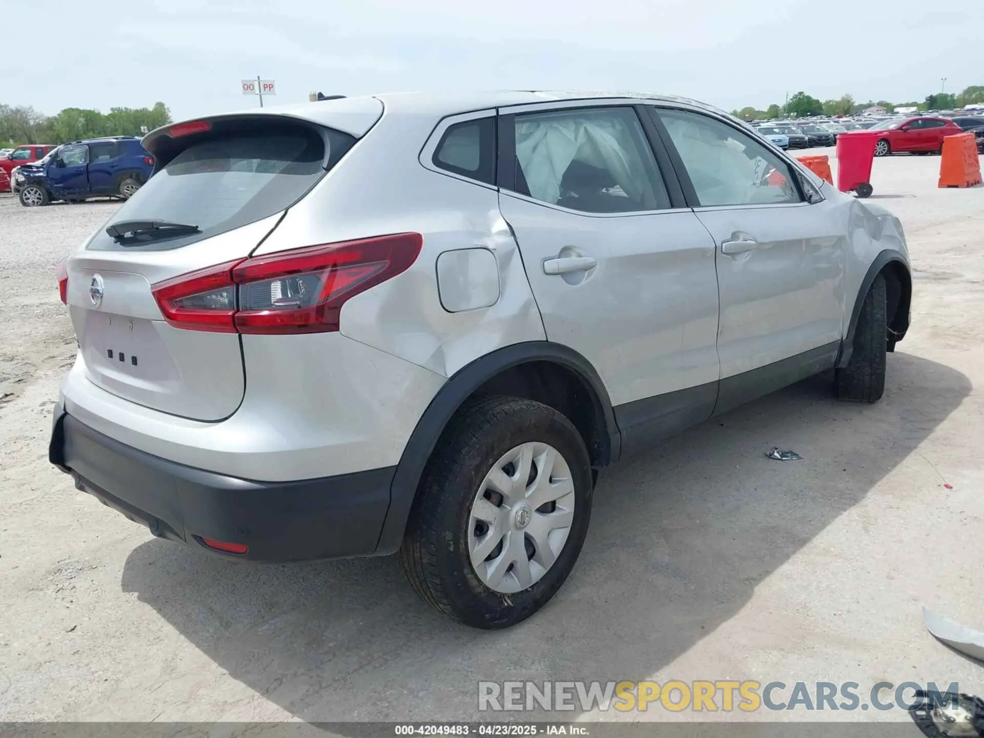 4 Photograph of a damaged car JN1BJ1CV0LW261636 NISSAN ROGUE SPORT 2020