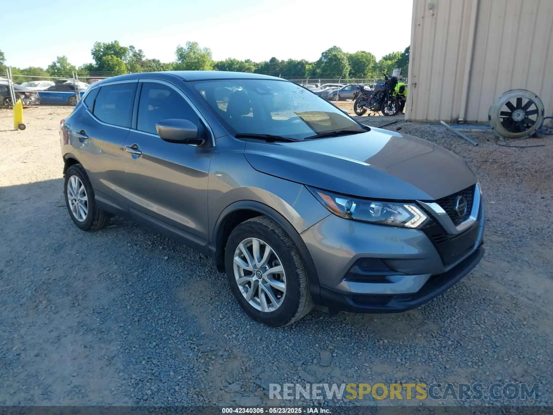 1 Photograph of a damaged car JN1BJ1CV0LW273561 NISSAN ROGUE SPORT 2020