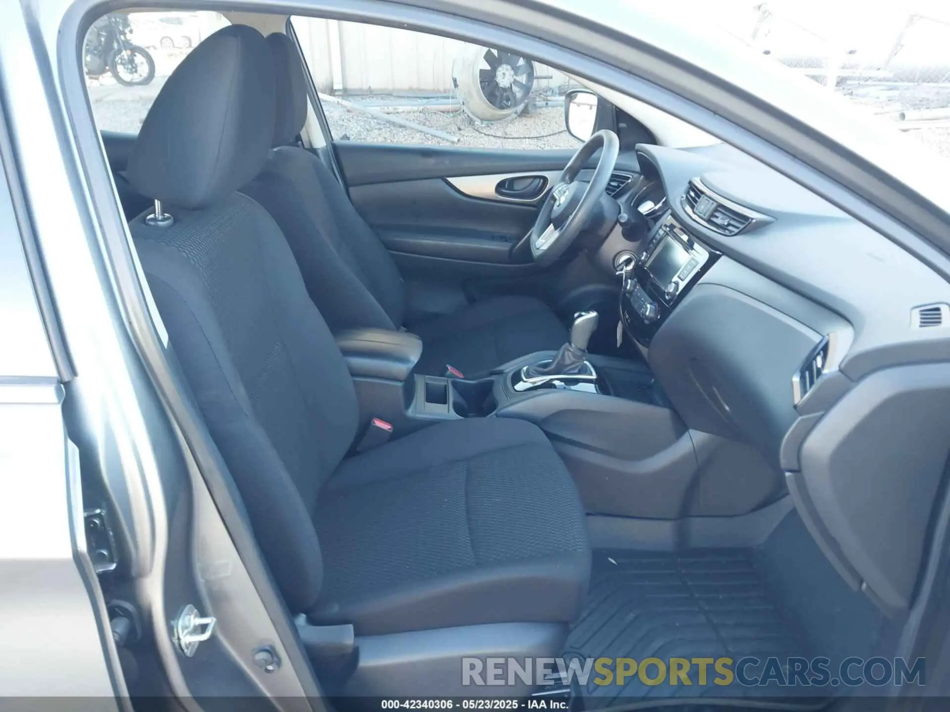 5 Photograph of a damaged car JN1BJ1CV0LW273561 NISSAN ROGUE SPORT 2020