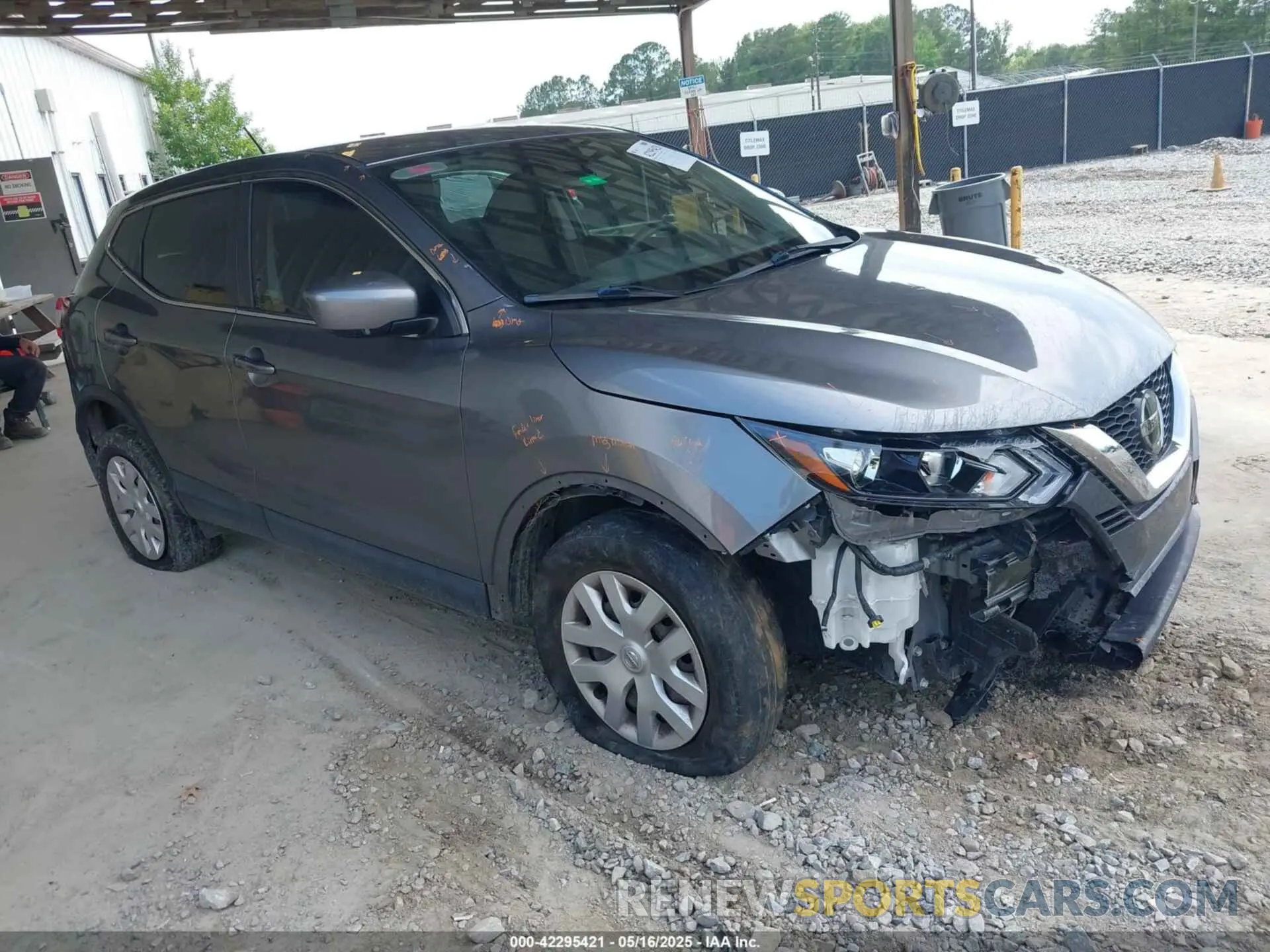 1 Photograph of a damaged car JN1BJ1CV0LW275603 NISSAN ROGUE SPORT 2020
