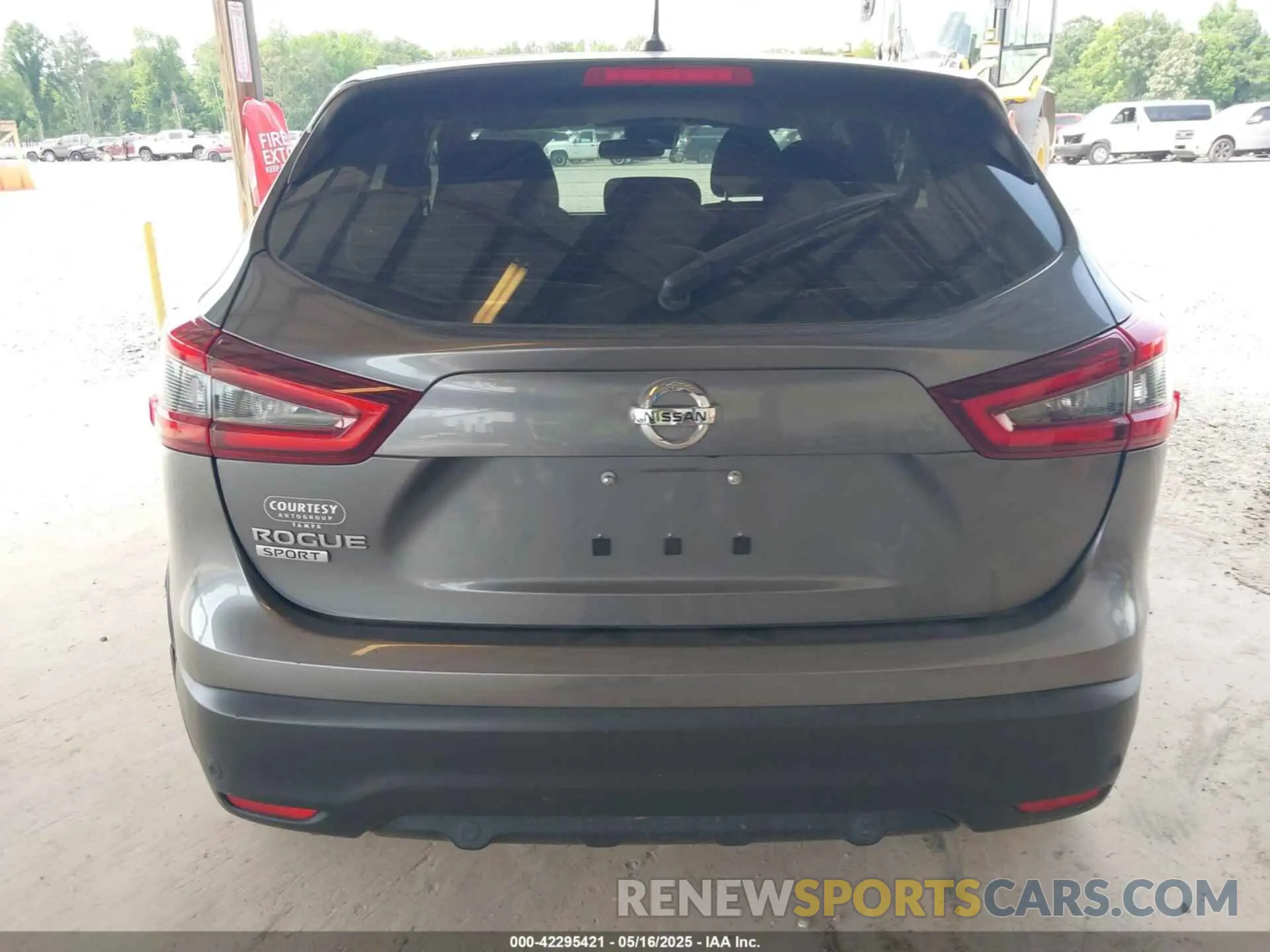 16 Photograph of a damaged car JN1BJ1CV0LW275603 NISSAN ROGUE SPORT 2020