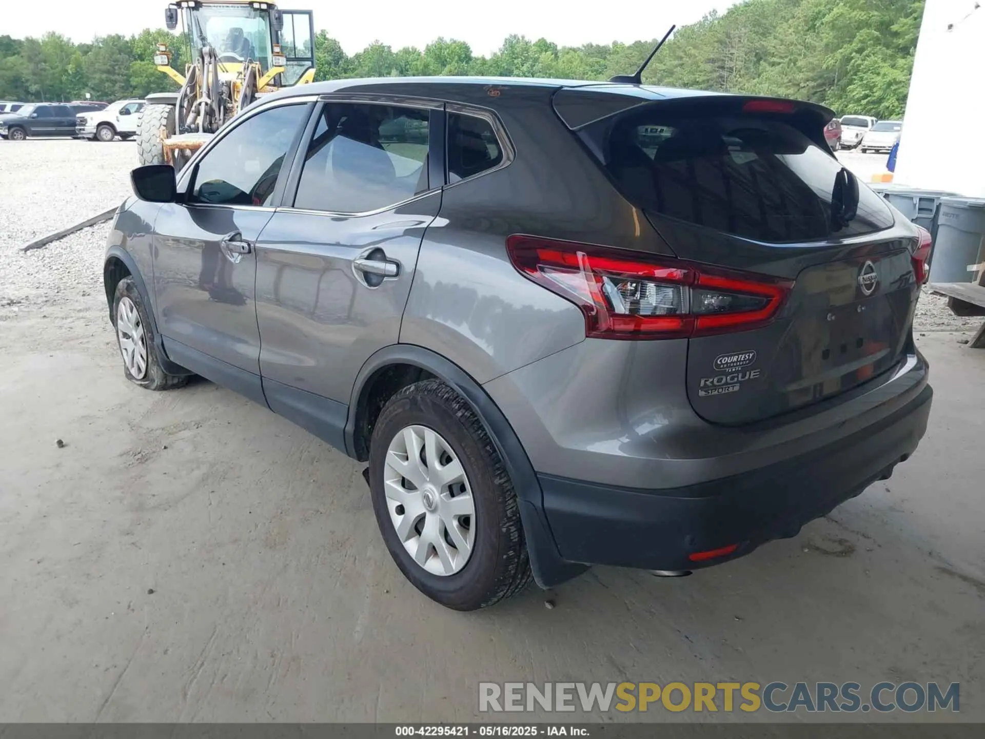 3 Photograph of a damaged car JN1BJ1CV0LW275603 NISSAN ROGUE SPORT 2020