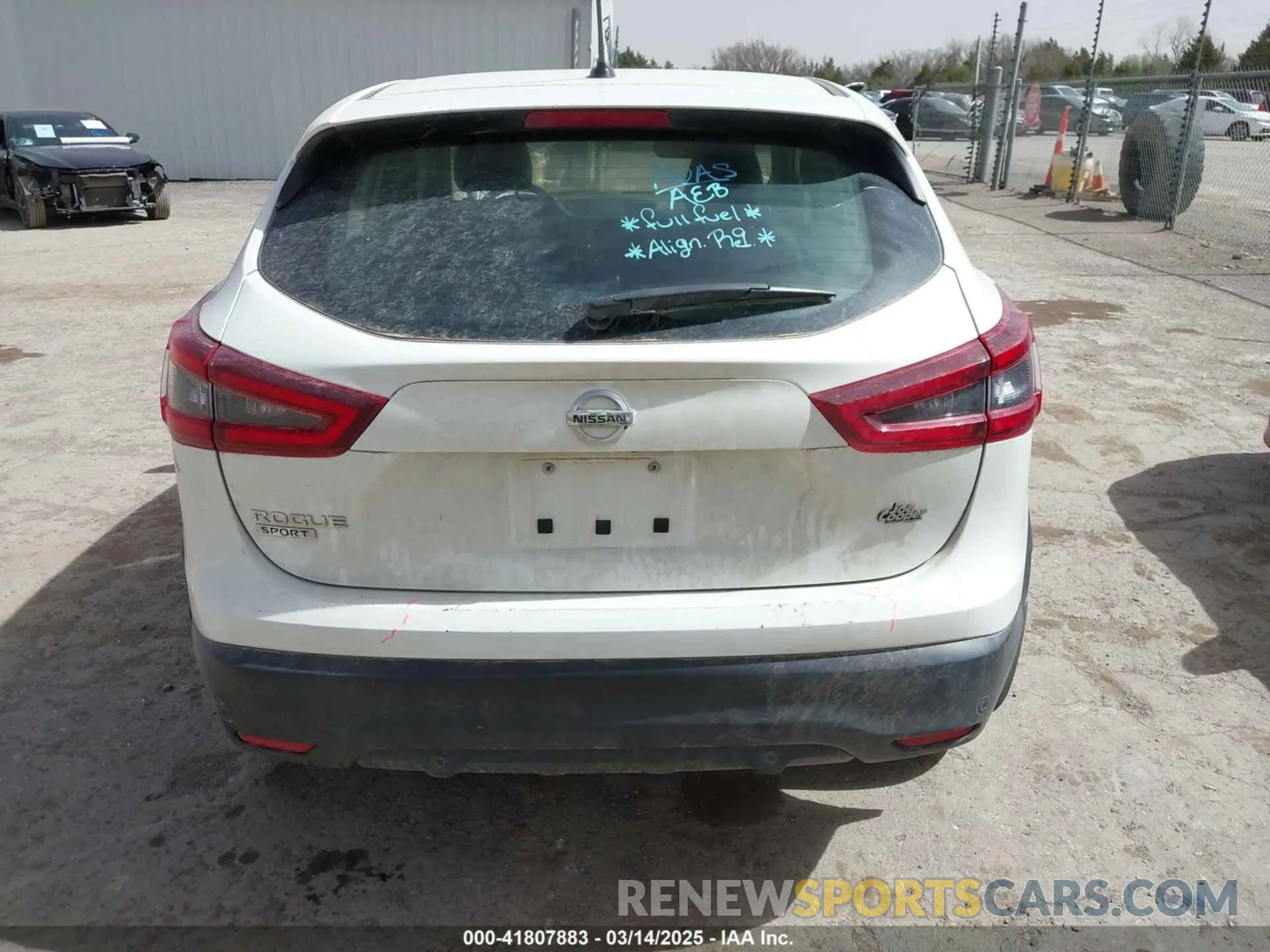 17 Photograph of a damaged car JN1BJ1CV0LW280588 NISSAN ROGUE SPORT 2020