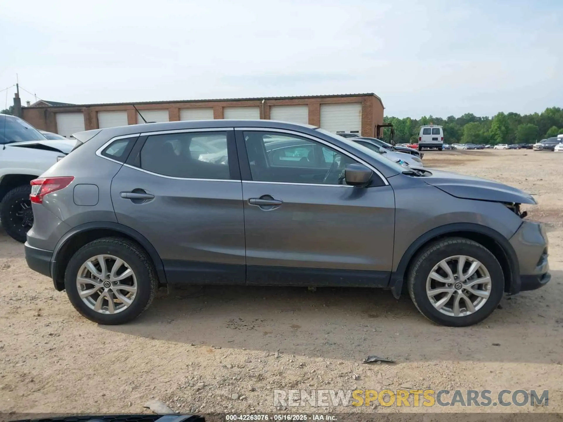 14 Photograph of a damaged car JN1BJ1CV0LW552198 NISSAN ROGUE SPORT 2020