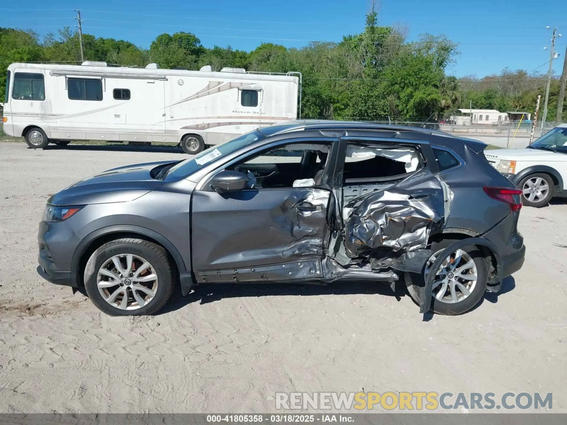 14 Photograph of a damaged car JN1BJ1CV1LW256042 NISSAN ROGUE SPORT 2020