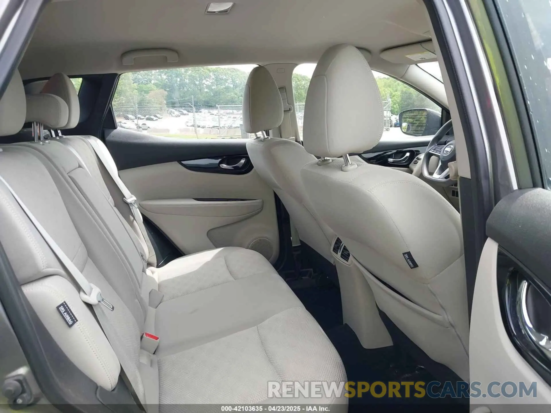 8 Photograph of a damaged car JN1BJ1CV1LW277358 NISSAN ROGUE SPORT 2020