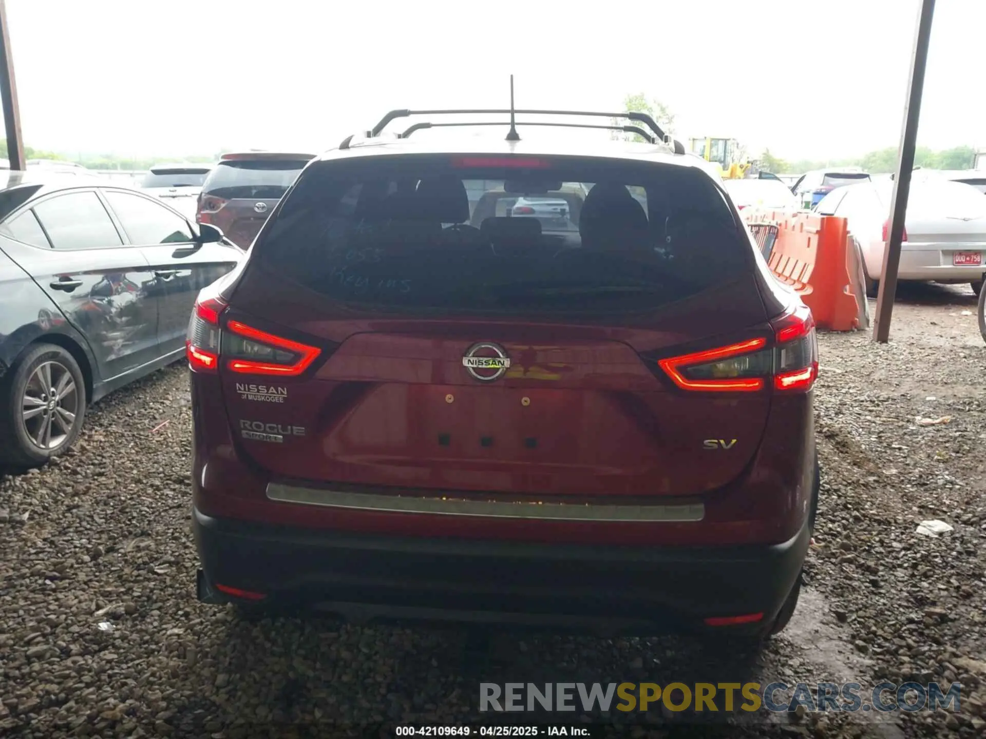 17 Photograph of a damaged car JN1BJ1CV1LW282530 NISSAN ROGUE SPORT 2020