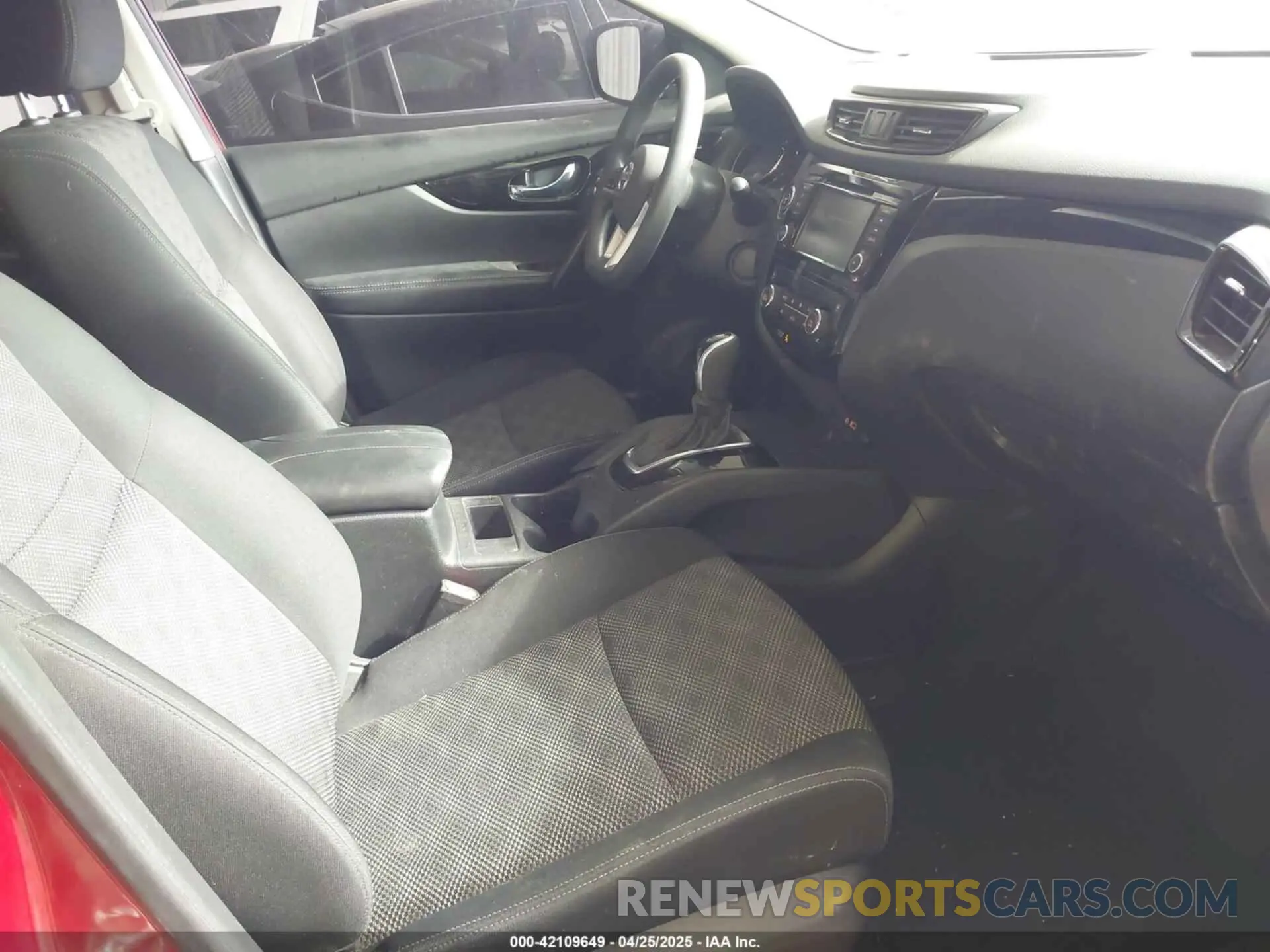 5 Photograph of a damaged car JN1BJ1CV1LW282530 NISSAN ROGUE SPORT 2020