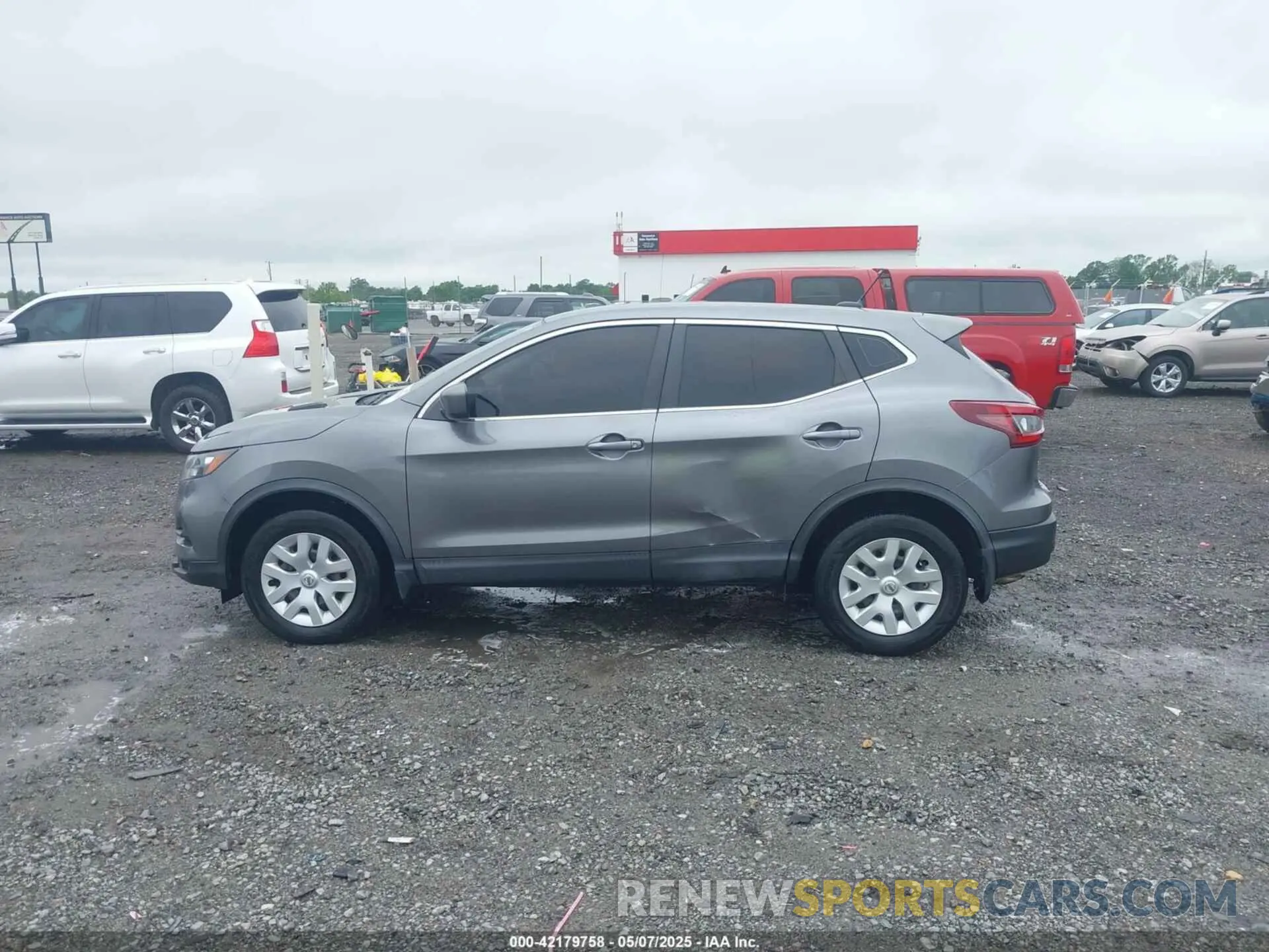 14 Photograph of a damaged car JN1BJ1CV2LW252579 NISSAN ROGUE SPORT 2020
