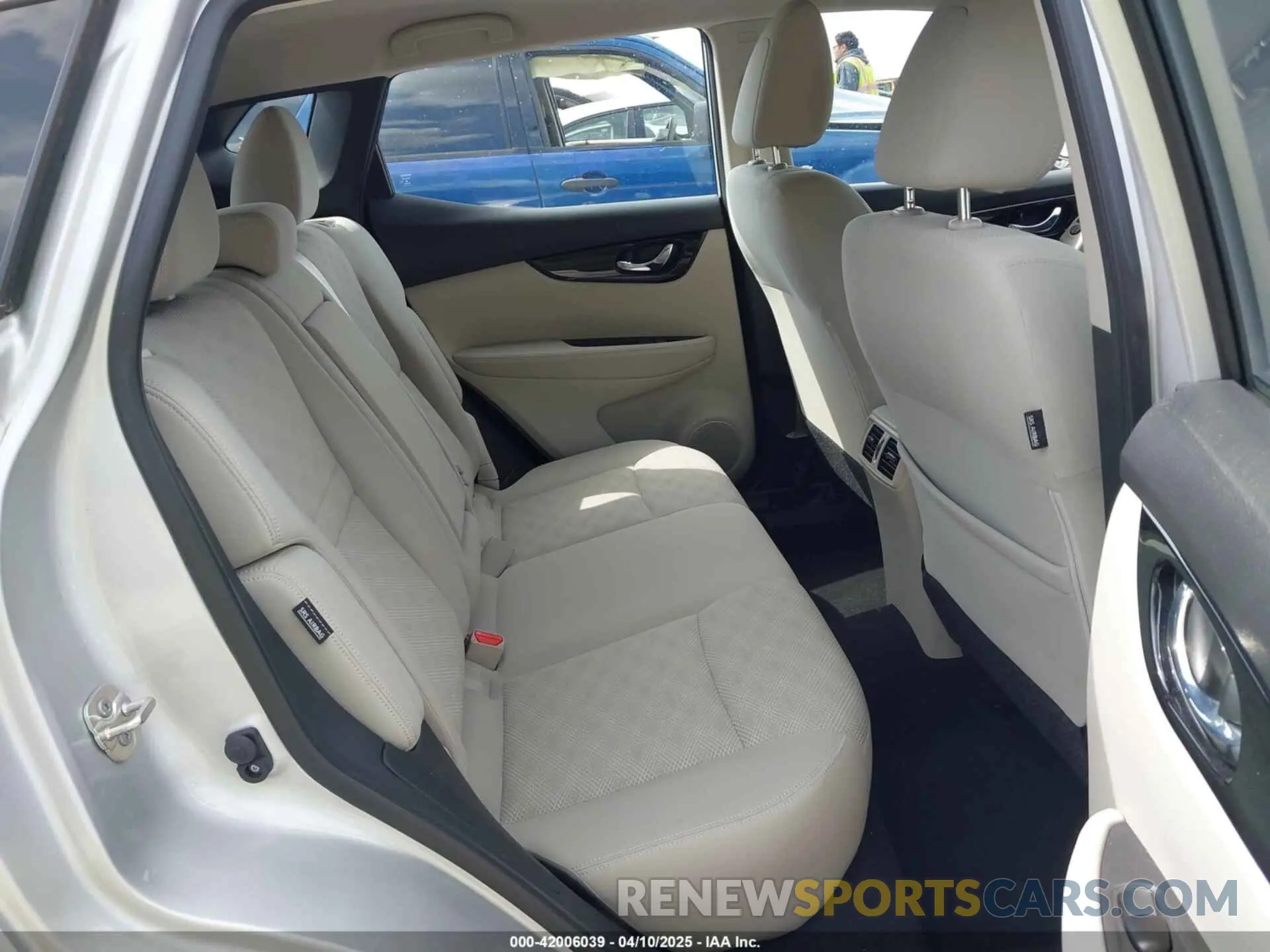 8 Photograph of a damaged car JN1BJ1CV2LW257586 NISSAN ROGUE SPORT 2020