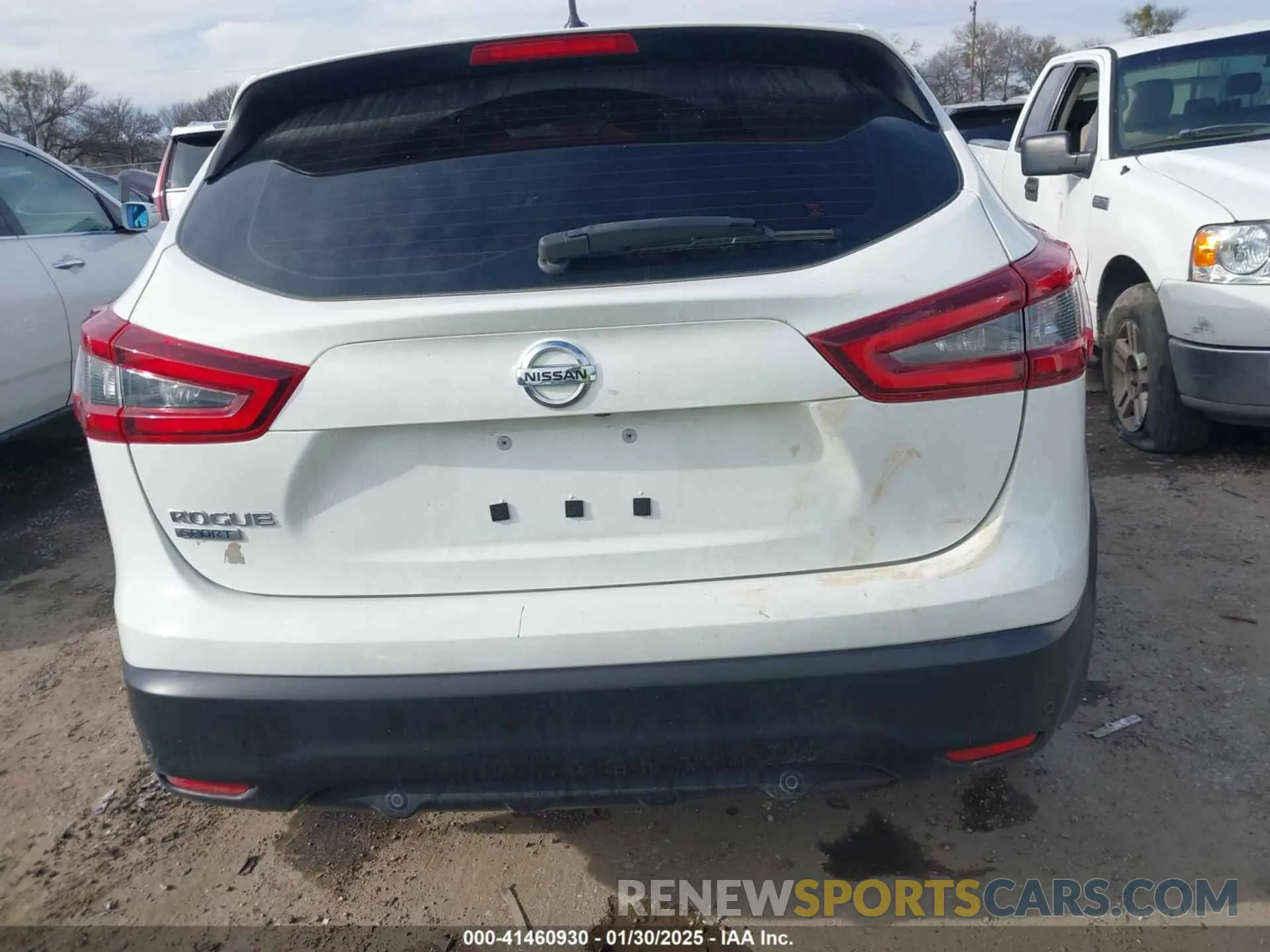 16 Photograph of a damaged car JN1BJ1CV2LW261136 NISSAN ROGUE SPORT 2020