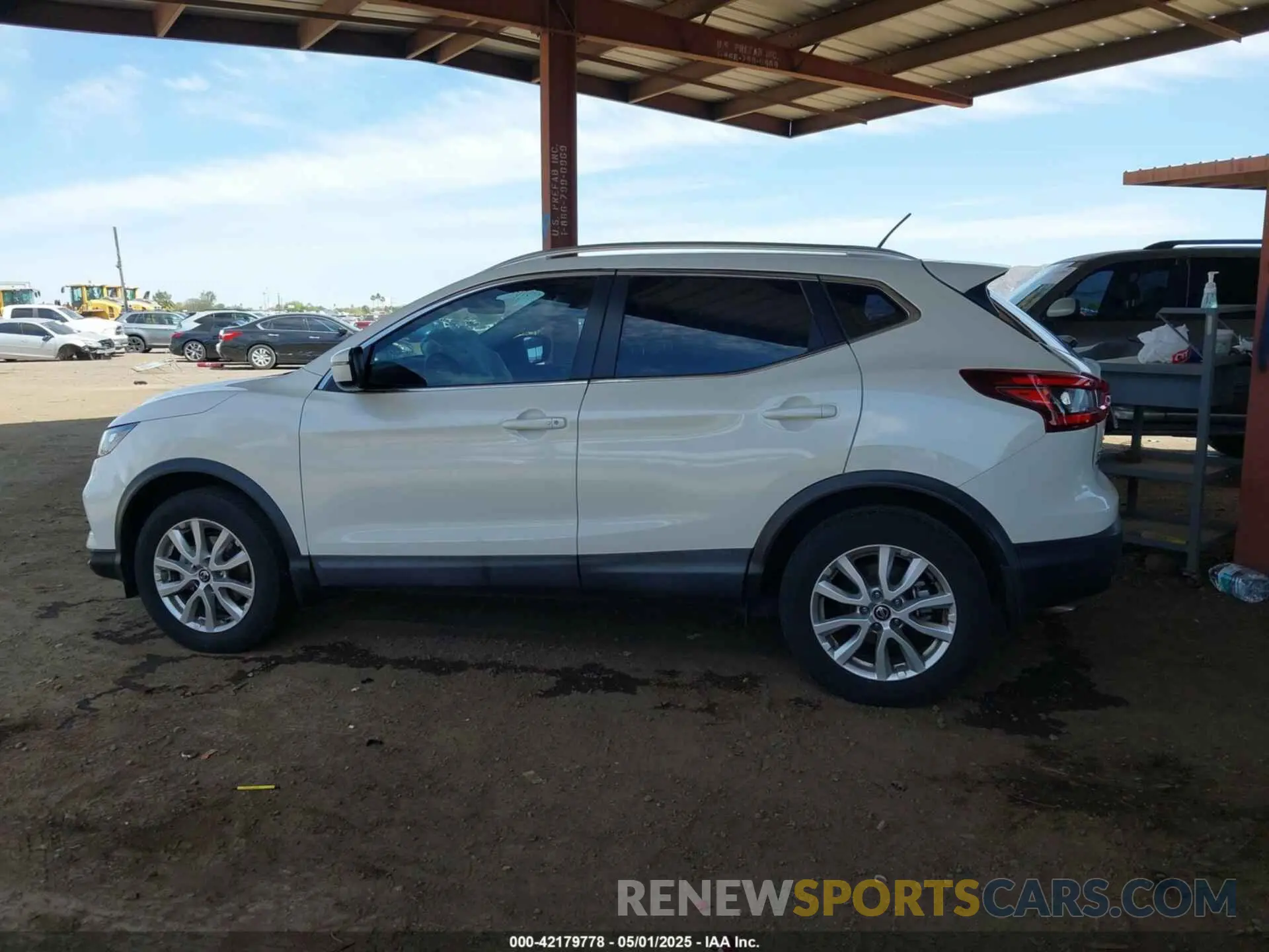 14 Photograph of a damaged car JN1BJ1CV2LW271648 NISSAN ROGUE SPORT 2020