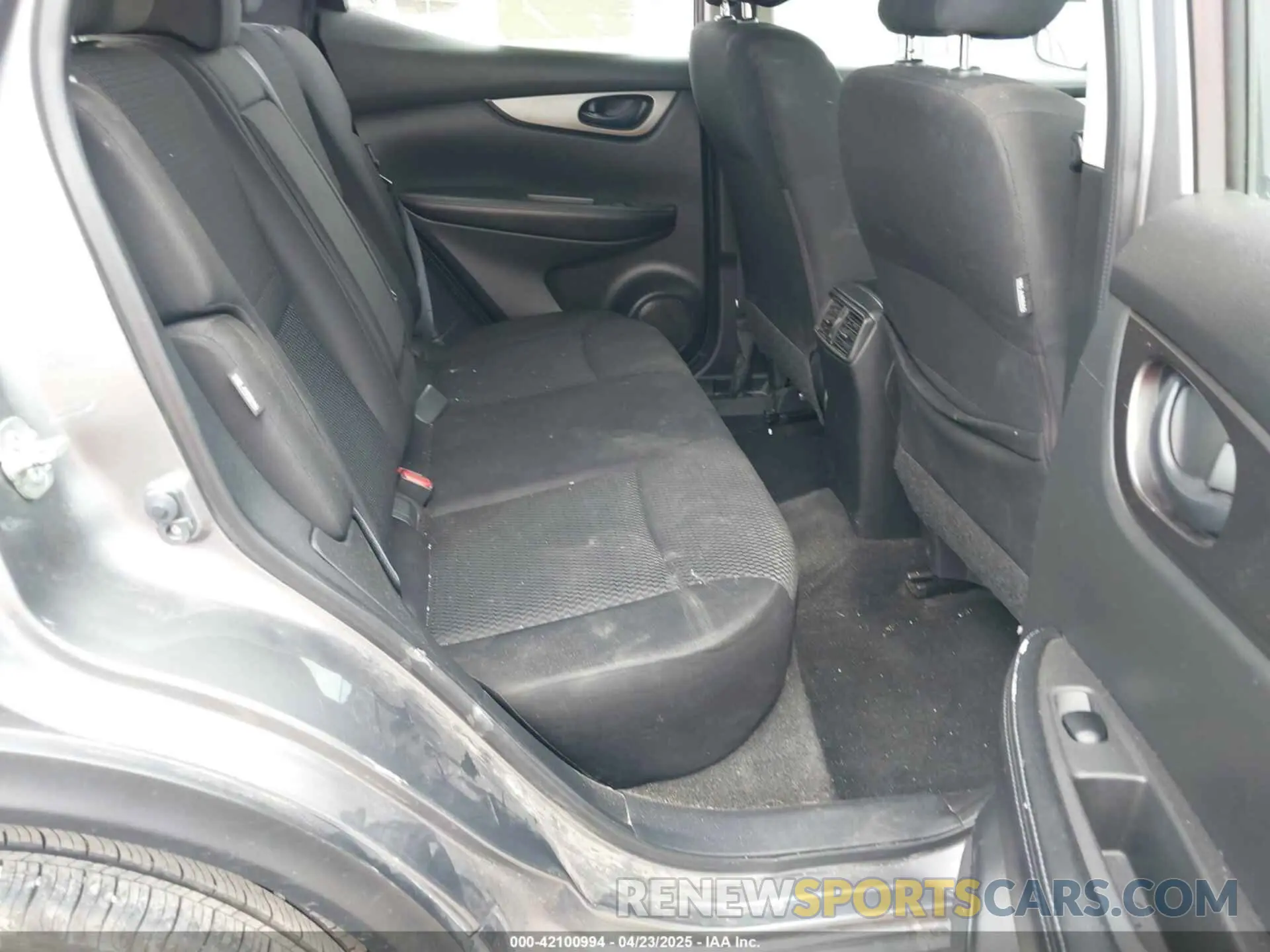 8 Photograph of a damaged car JN1BJ1CV2LW276820 NISSAN ROGUE SPORT 2020