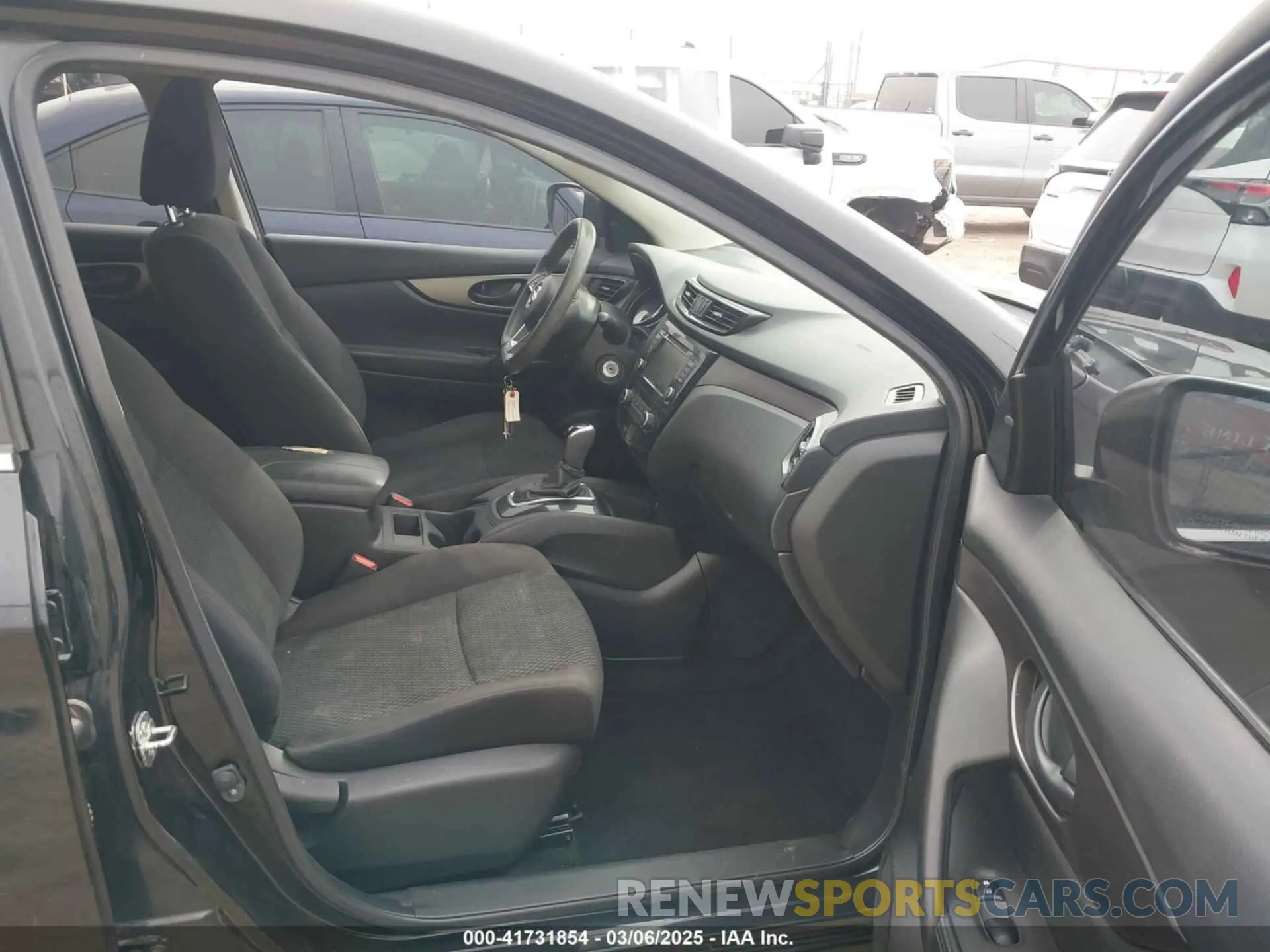5 Photograph of a damaged car JN1BJ1CV2LW543826 NISSAN ROGUE SPORT 2020