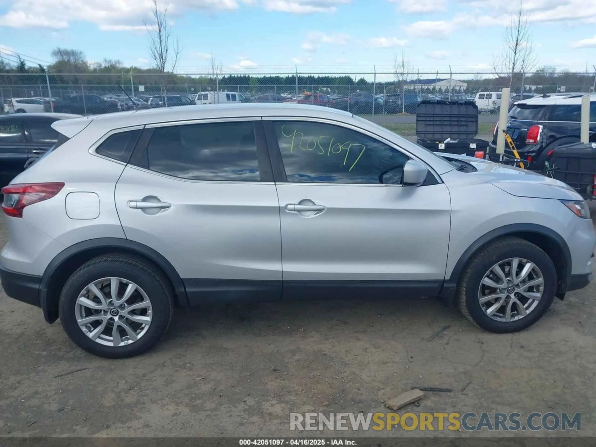 13 Photograph of a damaged car JN1BJ1CV3LW252848 NISSAN ROGUE SPORT 2020