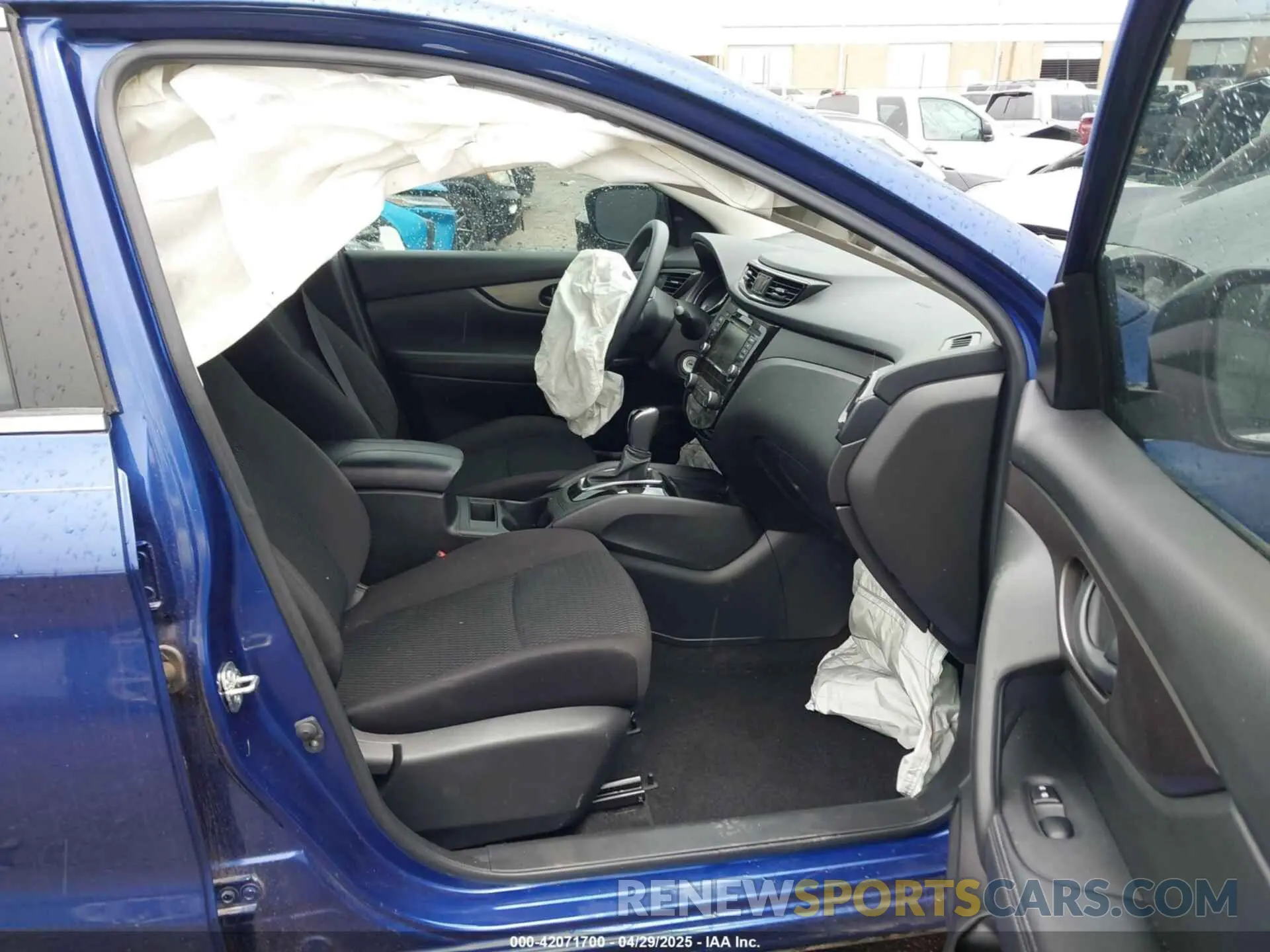 5 Photograph of a damaged car JN1BJ1CV3LW258875 NISSAN ROGUE SPORT 2020