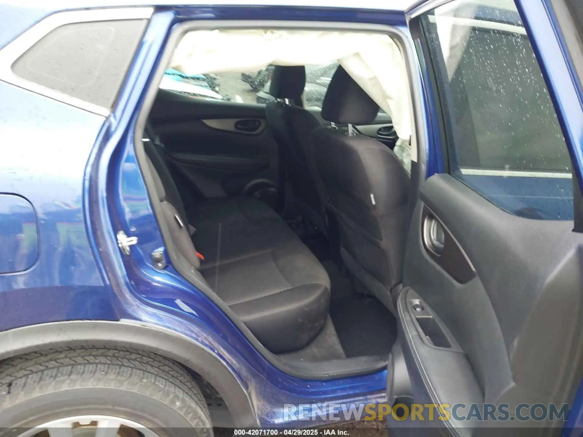 8 Photograph of a damaged car JN1BJ1CV3LW258875 NISSAN ROGUE SPORT 2020