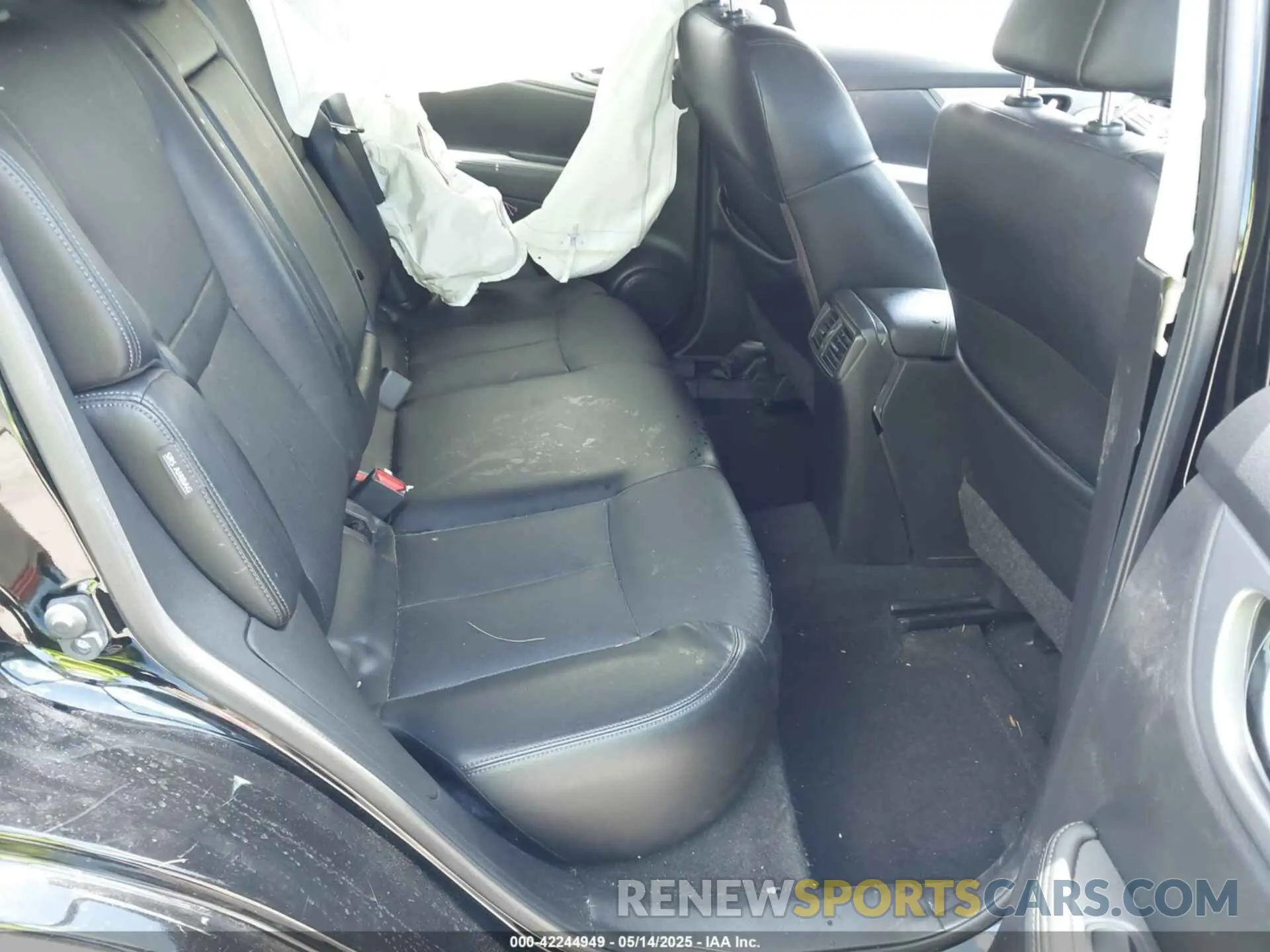 8 Photograph of a damaged car JN1BJ1CV3LW260805 NISSAN ROGUE SPORT 2020