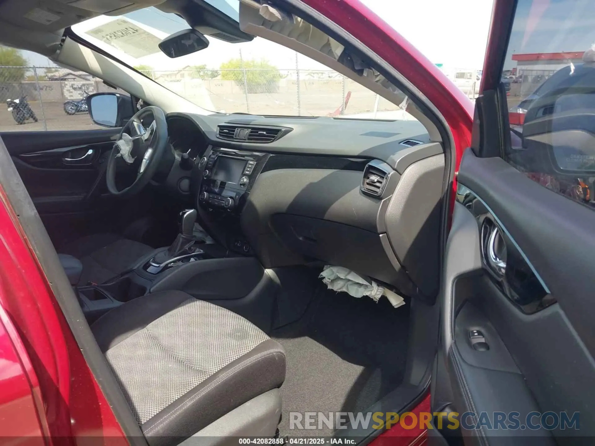 5 Photograph of a damaged car JN1BJ1CV3LW276695 NISSAN ROGUE SPORT 2020