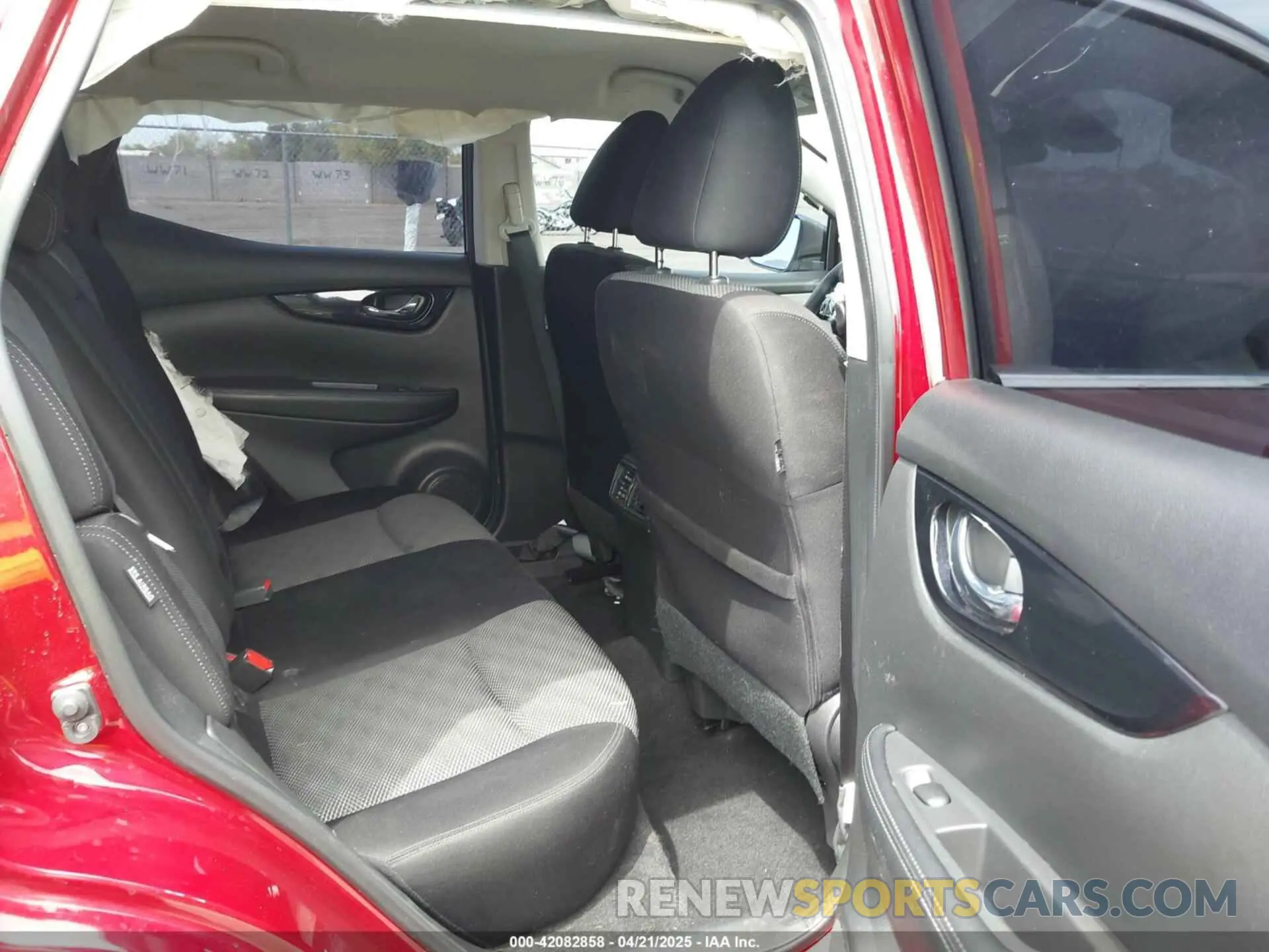 8 Photograph of a damaged car JN1BJ1CV3LW276695 NISSAN ROGUE SPORT 2020