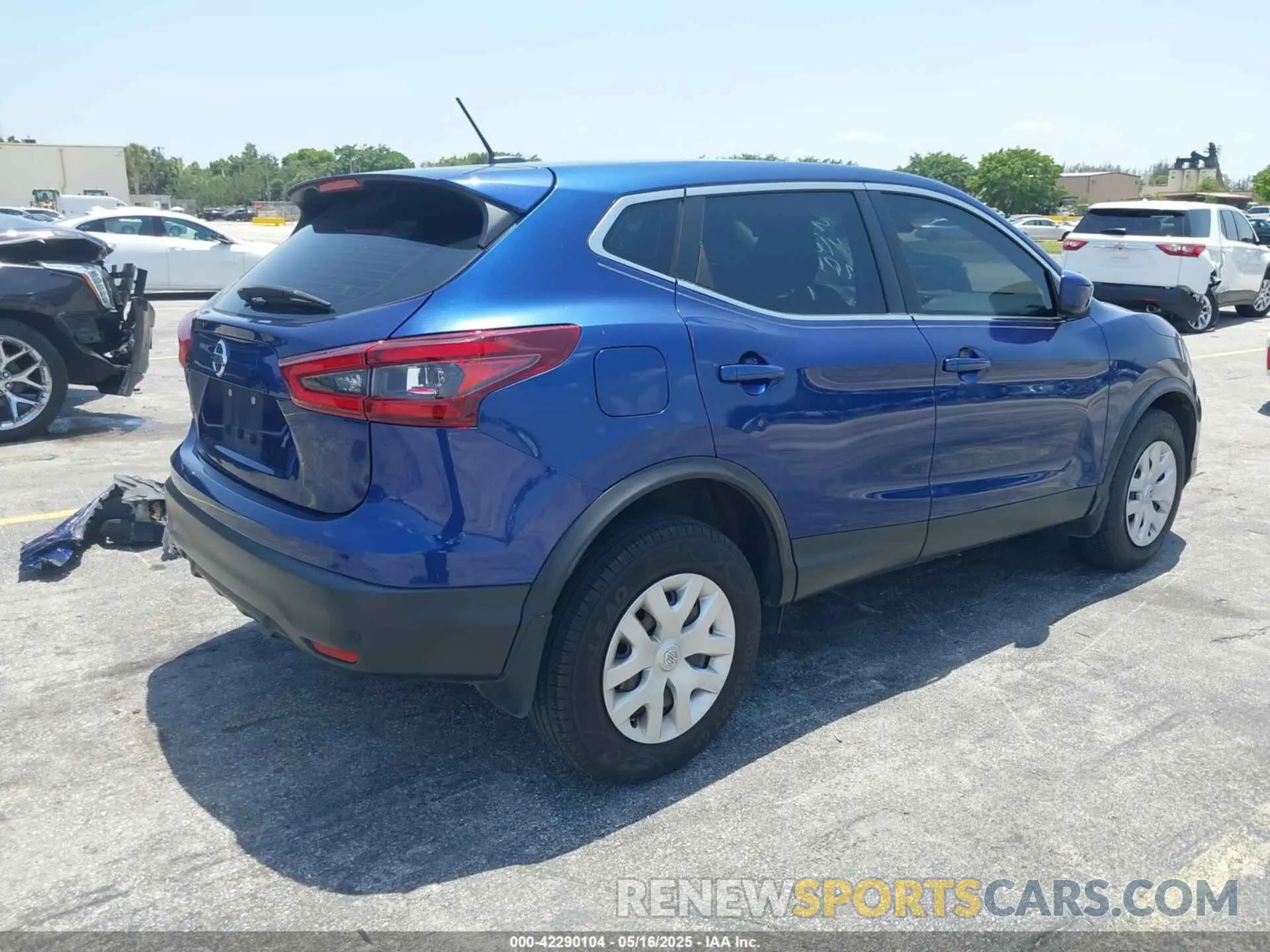4 Photograph of a damaged car JN1BJ1CV3LW277958 NISSAN ROGUE SPORT 2020