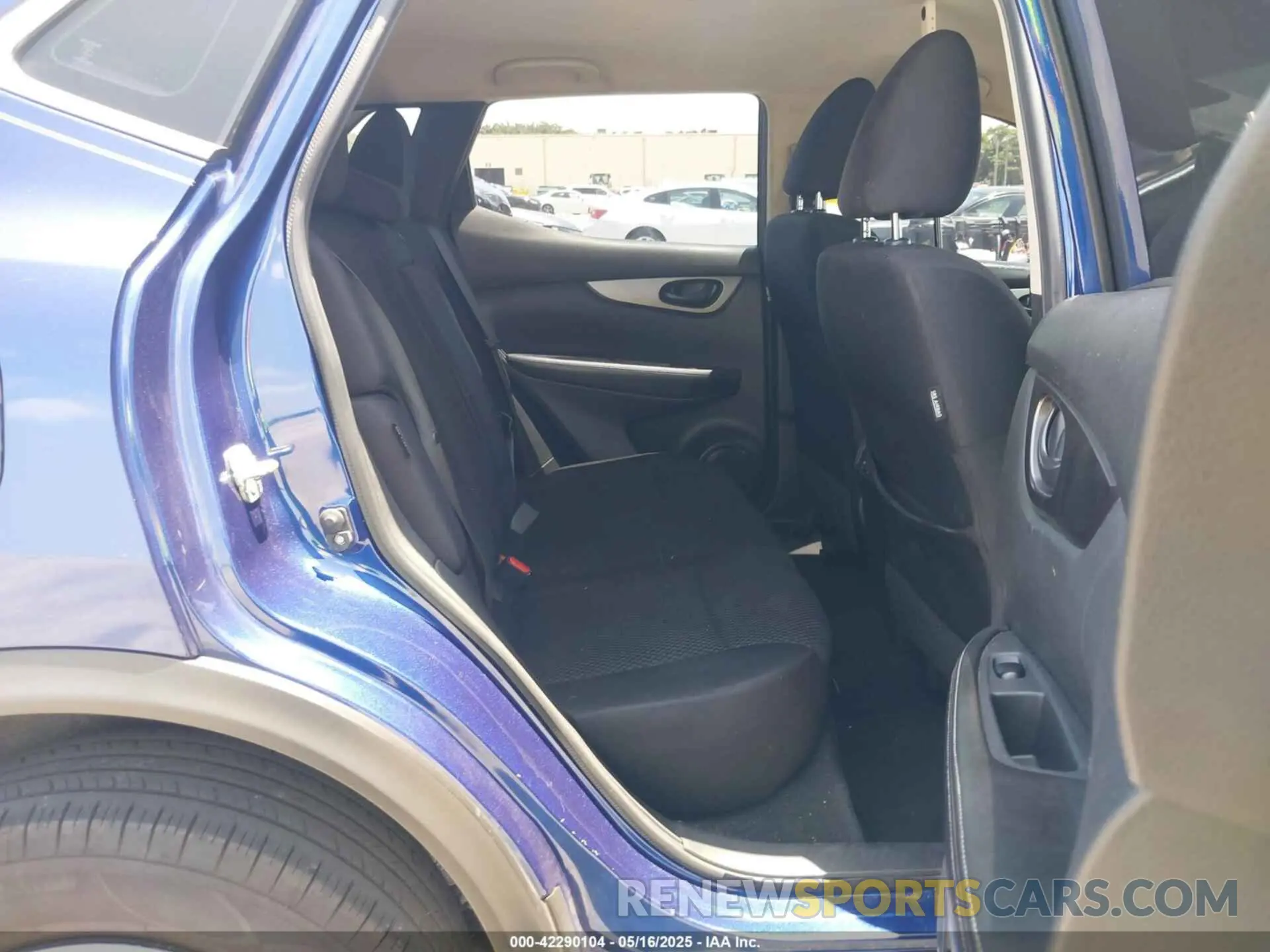 8 Photograph of a damaged car JN1BJ1CV3LW277958 NISSAN ROGUE SPORT 2020