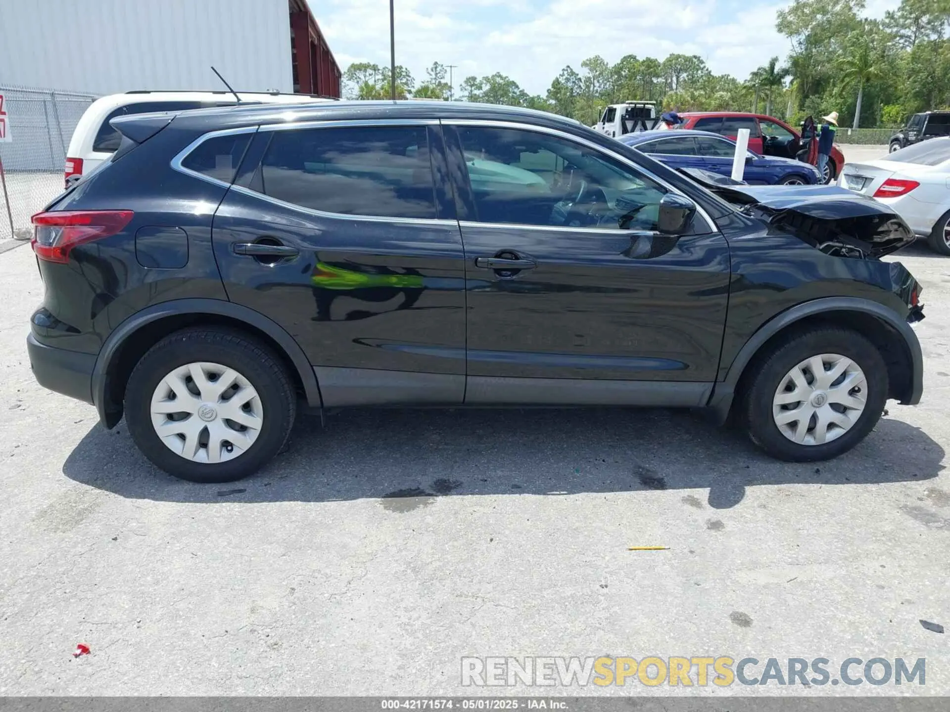 14 Photograph of a damaged car JN1BJ1CV3LW279077 NISSAN ROGUE SPORT 2020