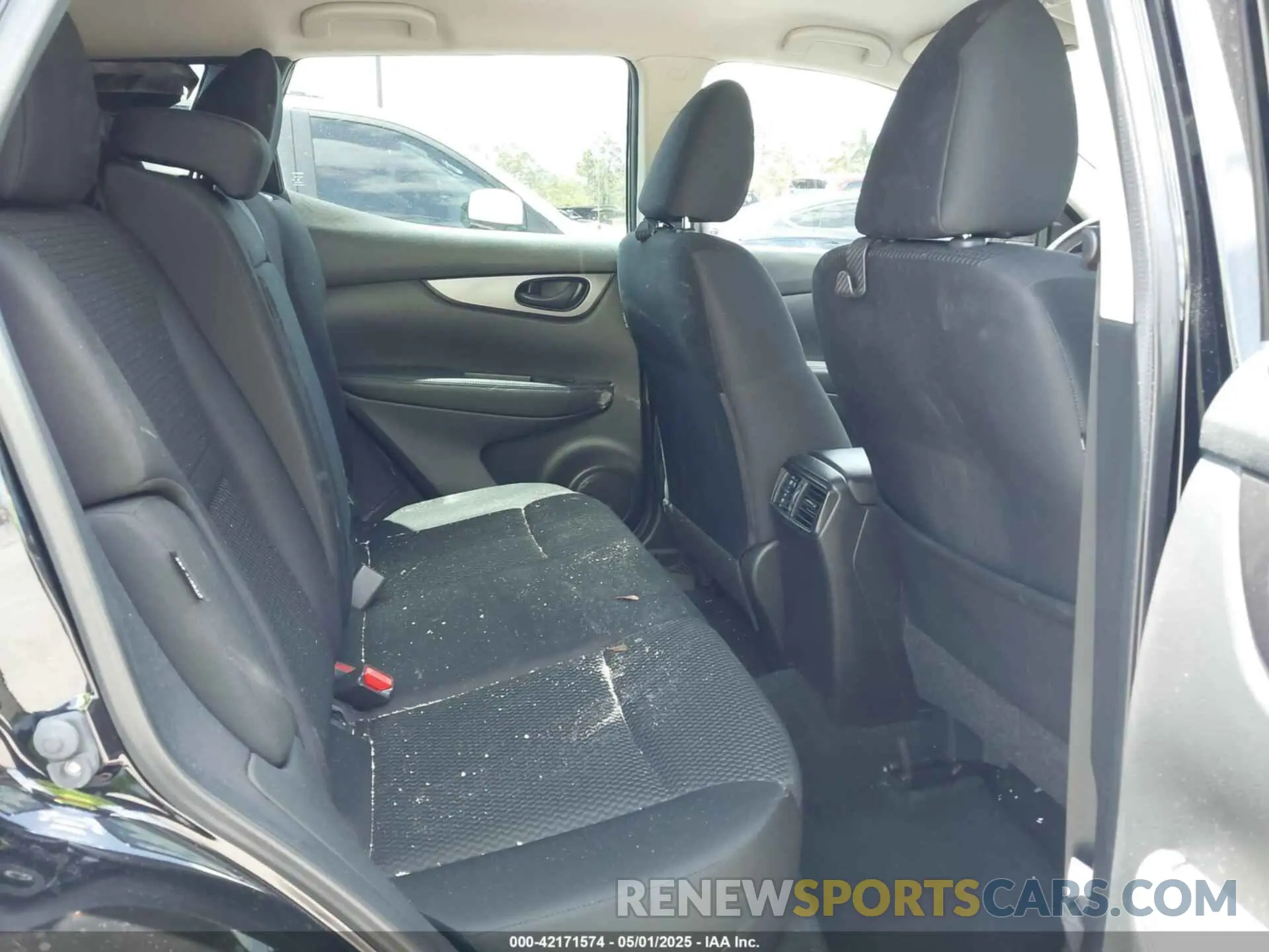 8 Photograph of a damaged car JN1BJ1CV3LW279077 NISSAN ROGUE SPORT 2020