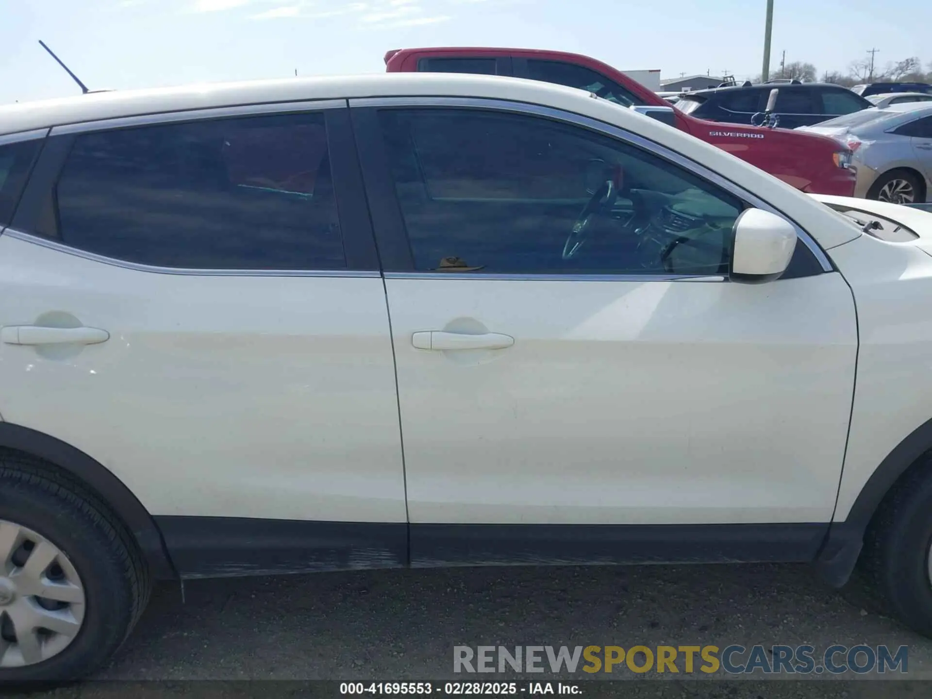 13 Photograph of a damaged car JN1BJ1CV3LW280925 NISSAN ROGUE SPORT 2020