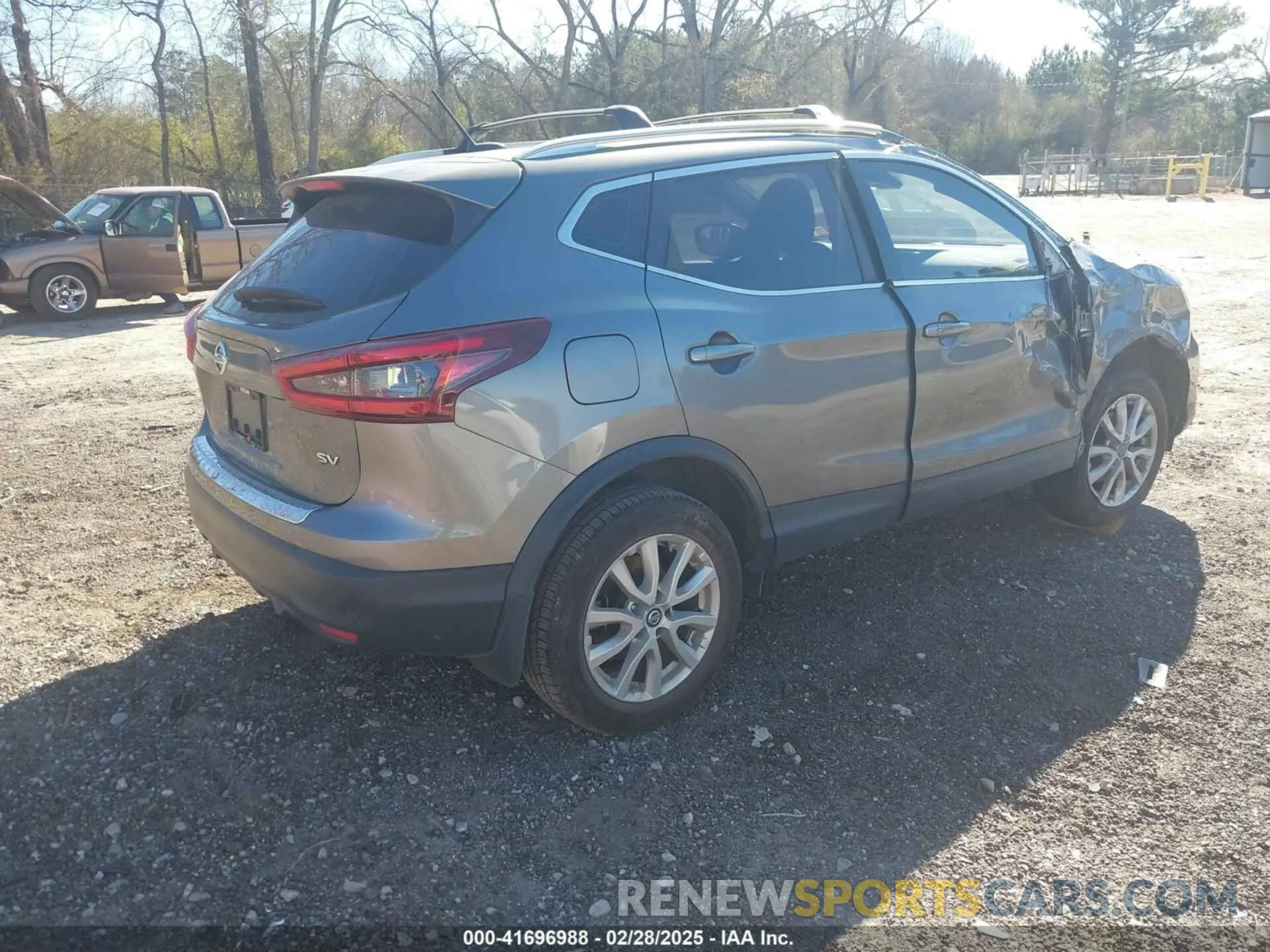 4 Photograph of a damaged car JN1BJ1CV3LW281136 NISSAN ROGUE SPORT 2020