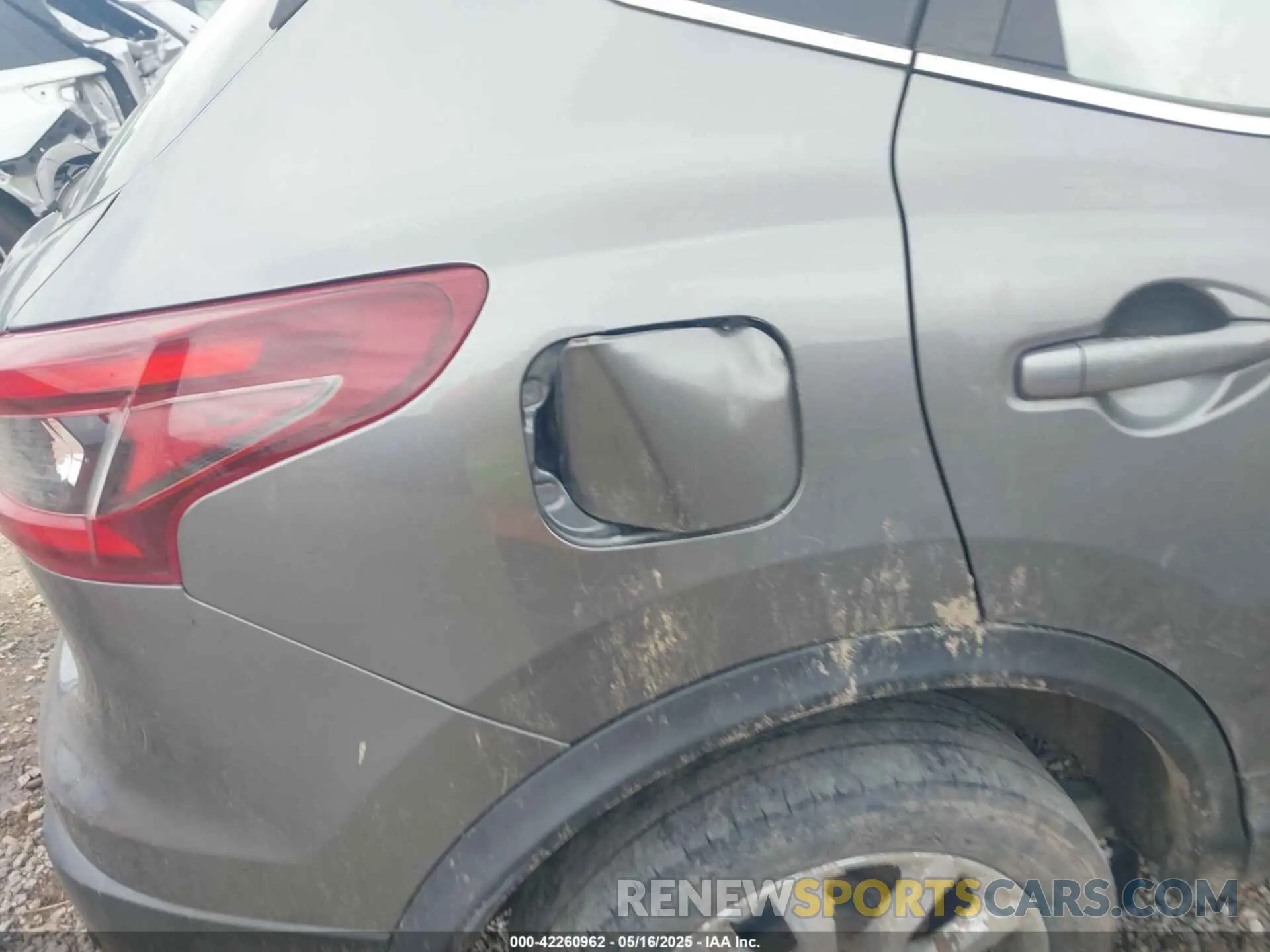 13 Photograph of a damaged car JN1BJ1CV3LW281833 NISSAN ROGUE SPORT 2020