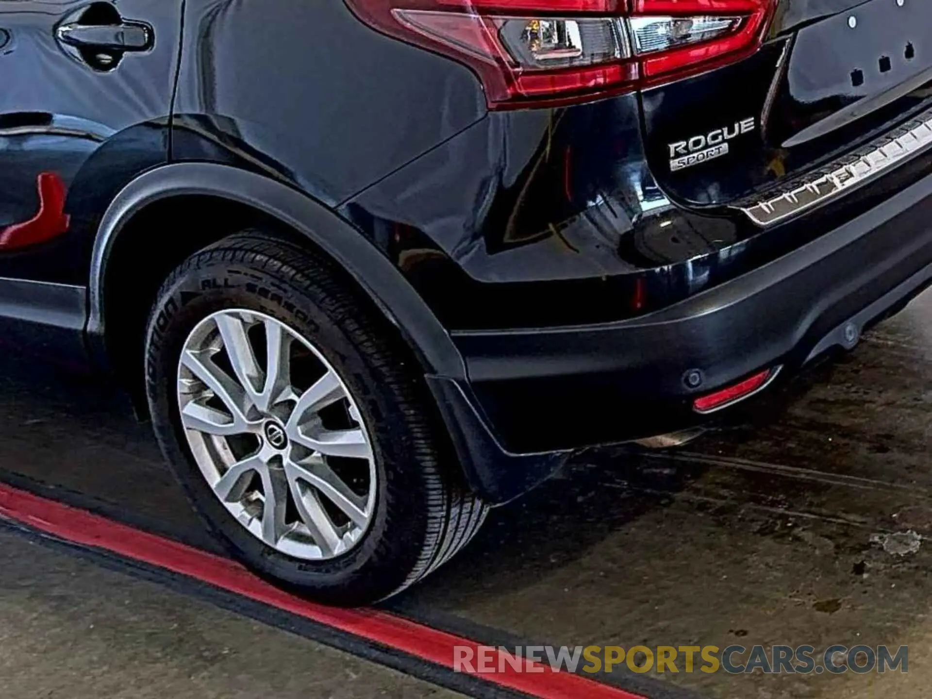 15 Photograph of a damaged car JN1BJ1CV3LW281928 NISSAN ROGUE SPORT 2020