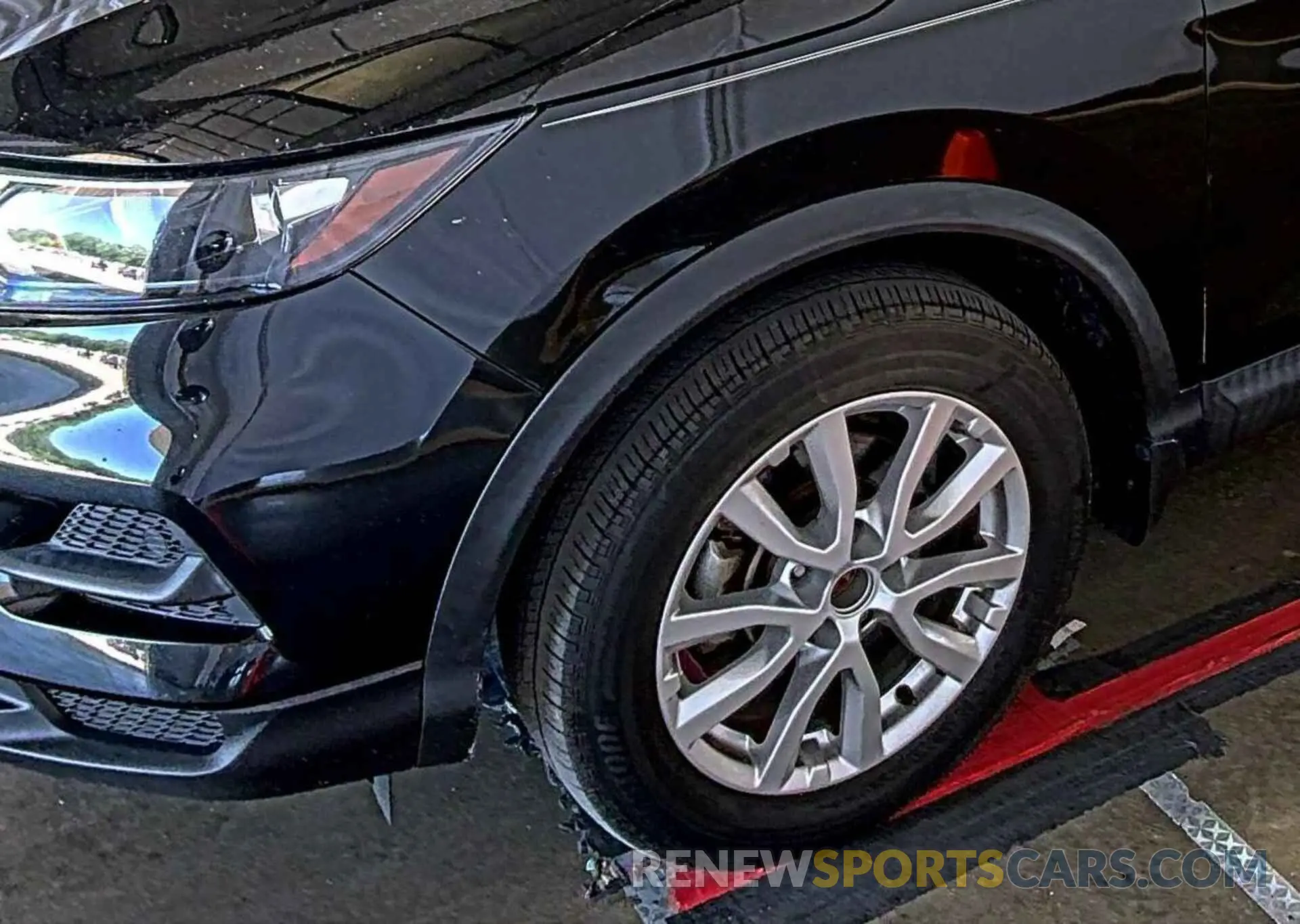 27 Photograph of a damaged car JN1BJ1CV3LW281928 NISSAN ROGUE SPORT 2020