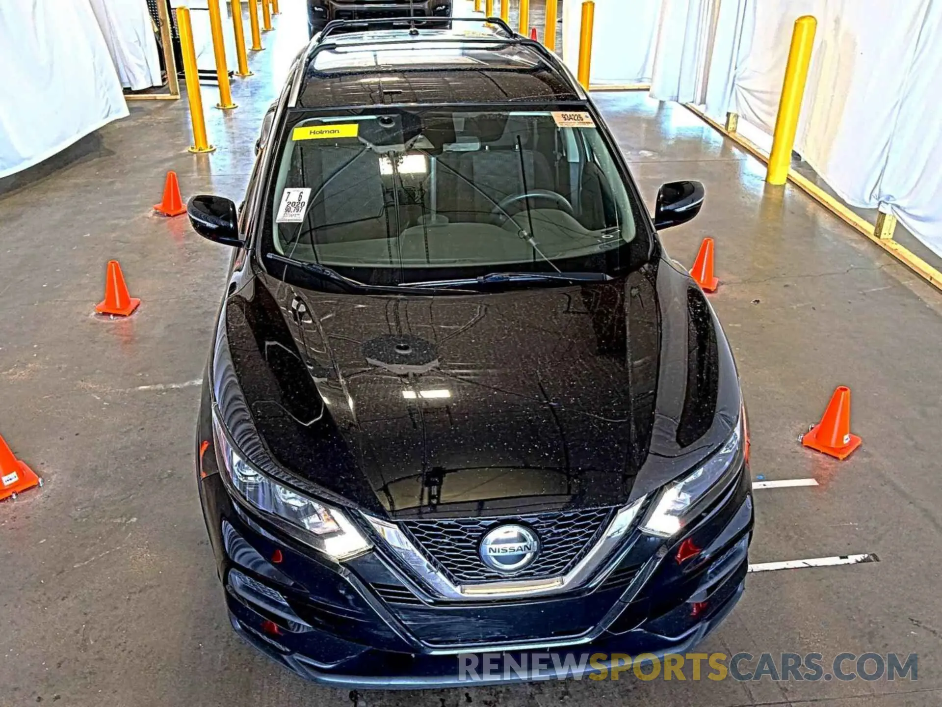 32 Photograph of a damaged car JN1BJ1CV3LW281928 NISSAN ROGUE SPORT 2020
