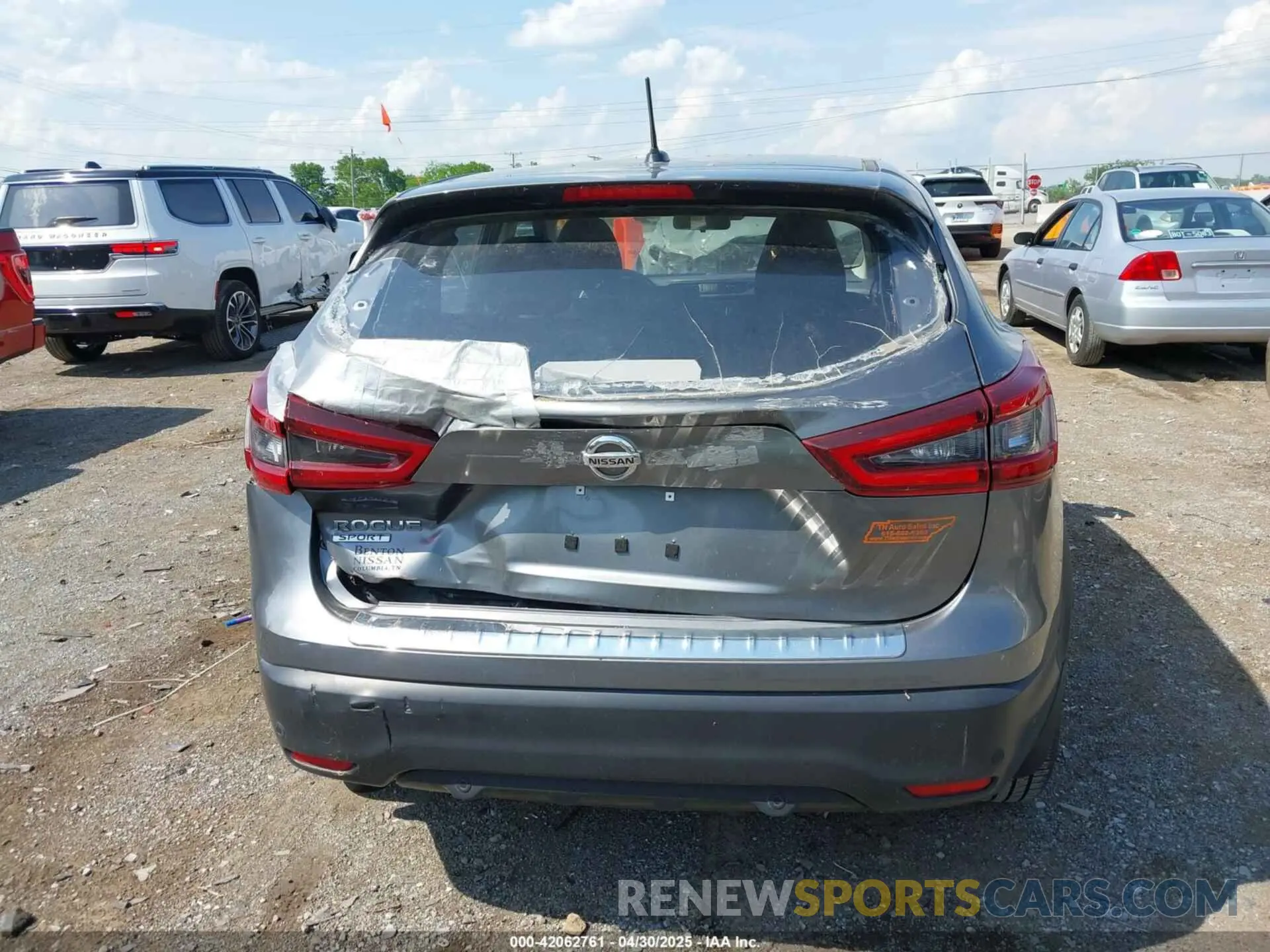 16 Photograph of a damaged car JN1BJ1CV3LW548789 NISSAN ROGUE SPORT 2020