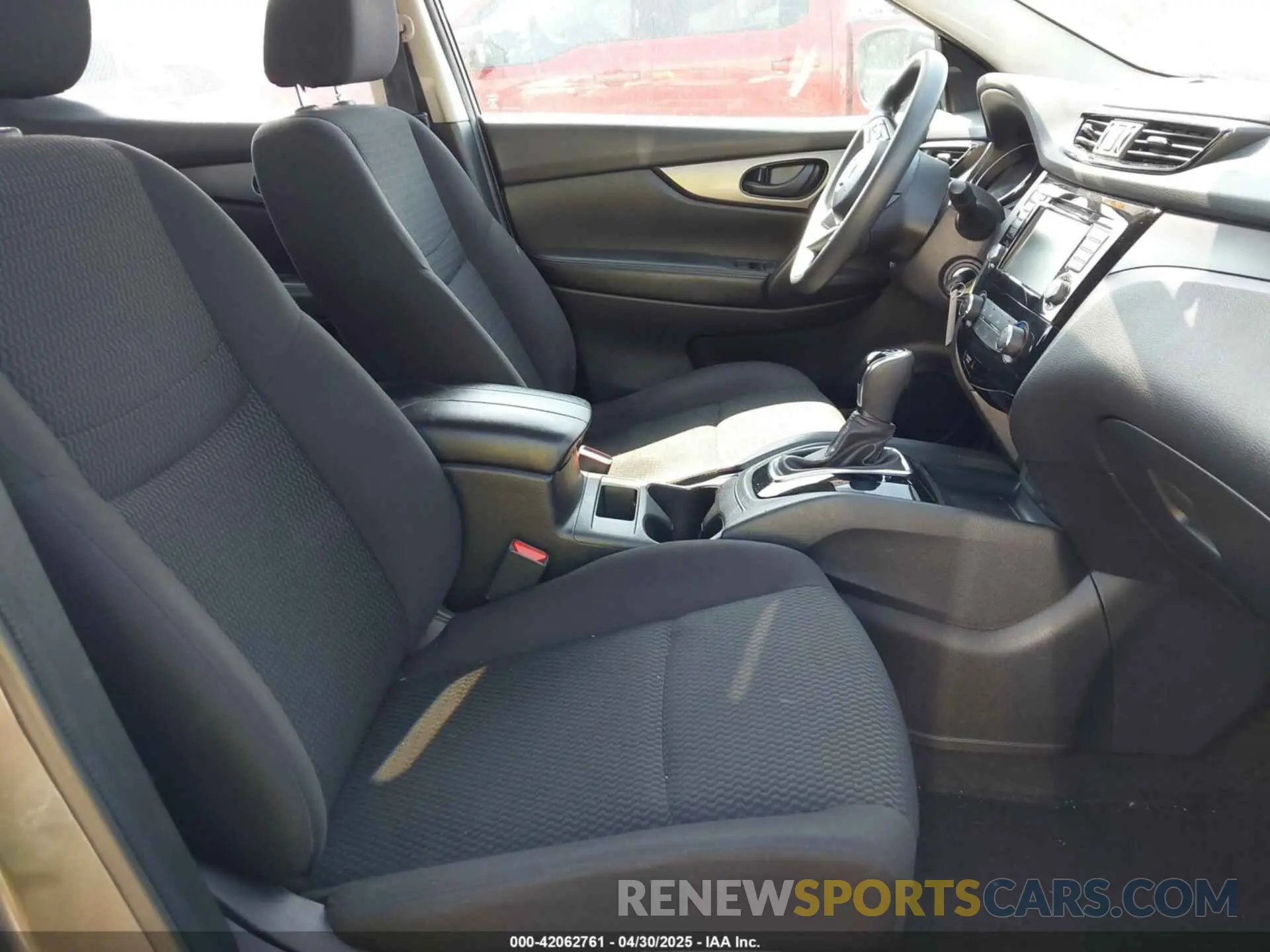 5 Photograph of a damaged car JN1BJ1CV3LW548789 NISSAN ROGUE SPORT 2020