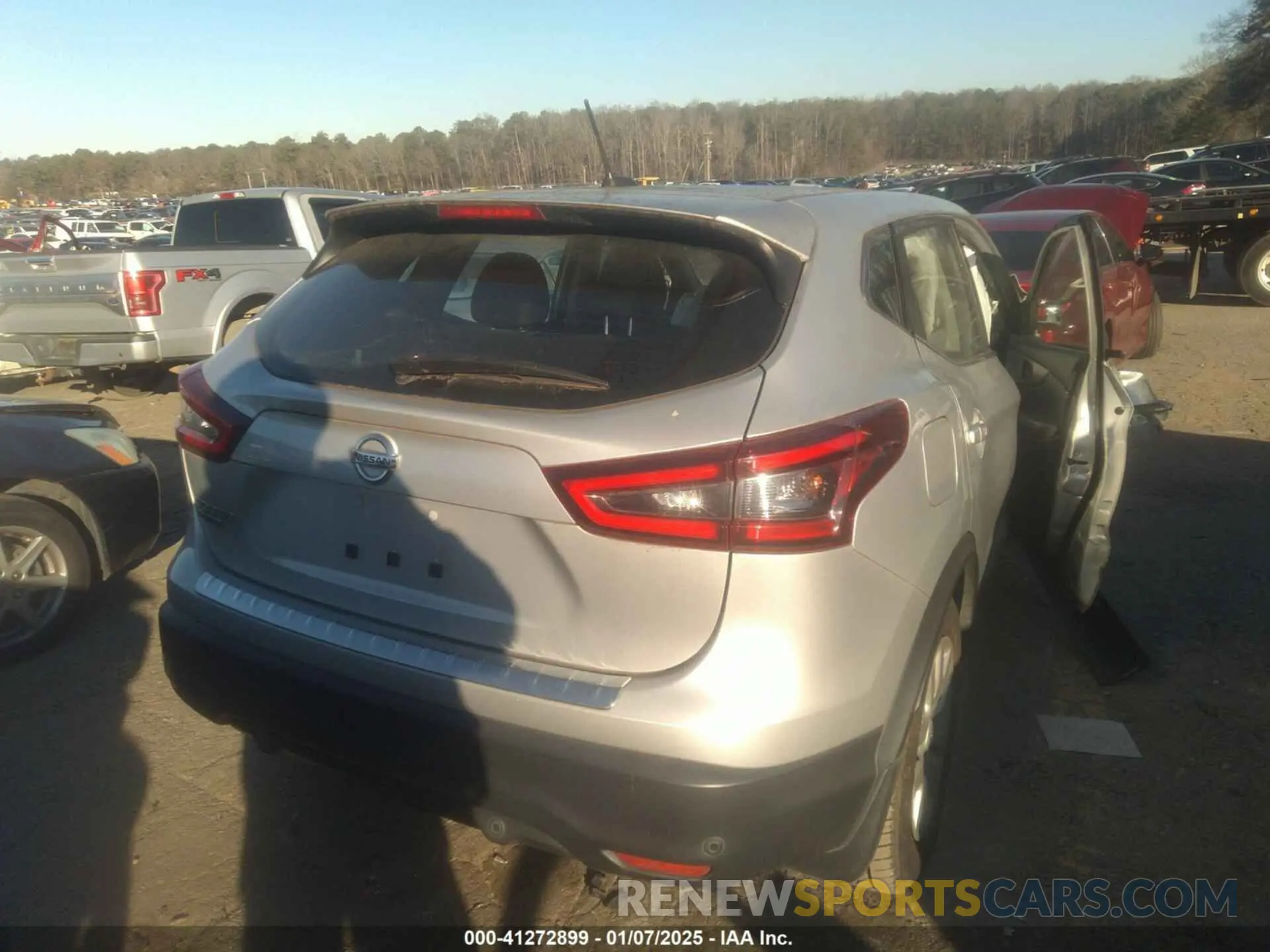 4 Photograph of a damaged car JN1BJ1CV4LW545478 NISSAN ROGUE SPORT 2020