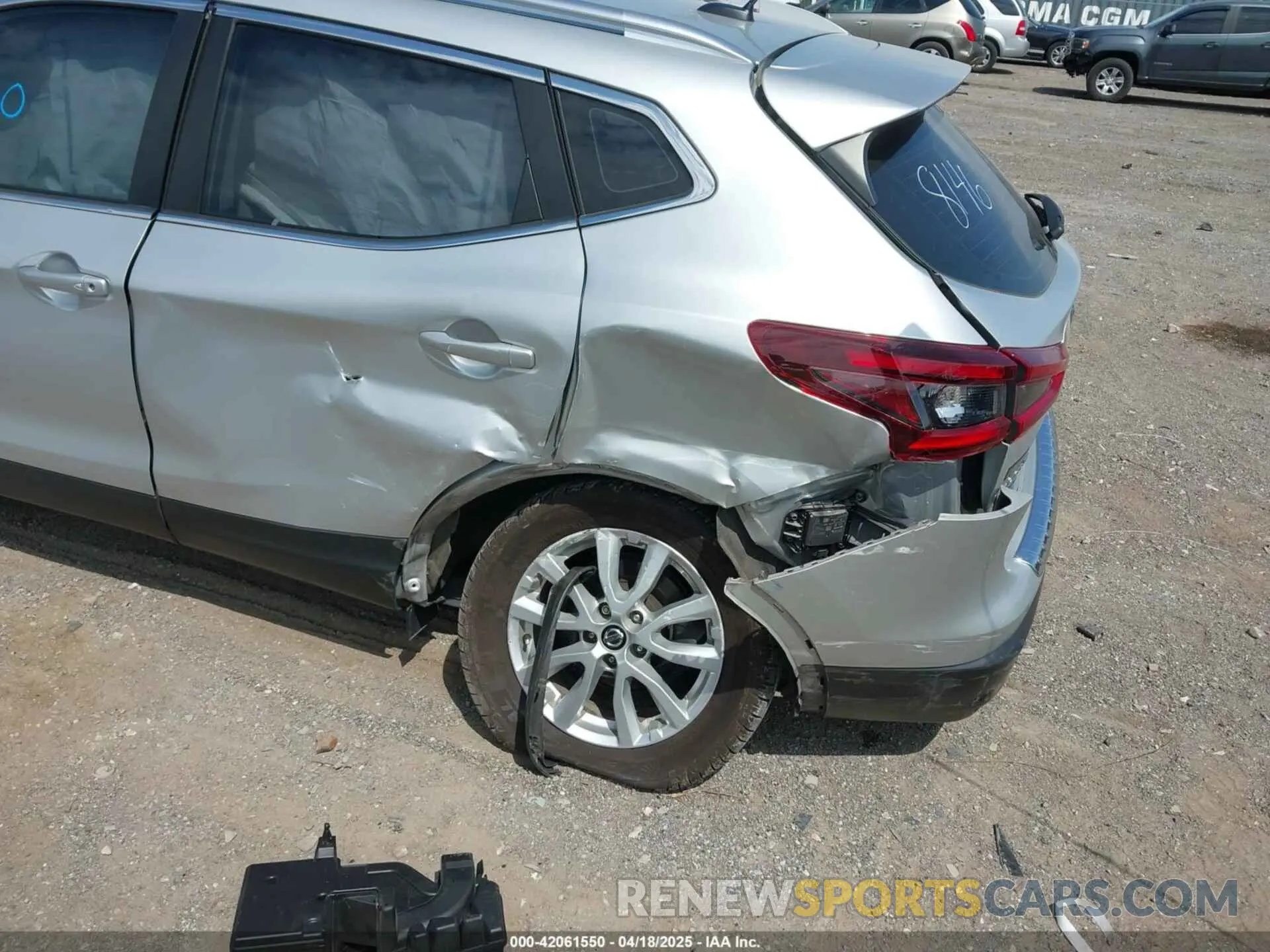 6 Photograph of a damaged car JN1BJ1CV5LW548146 NISSAN ROGUE SPORT 2020